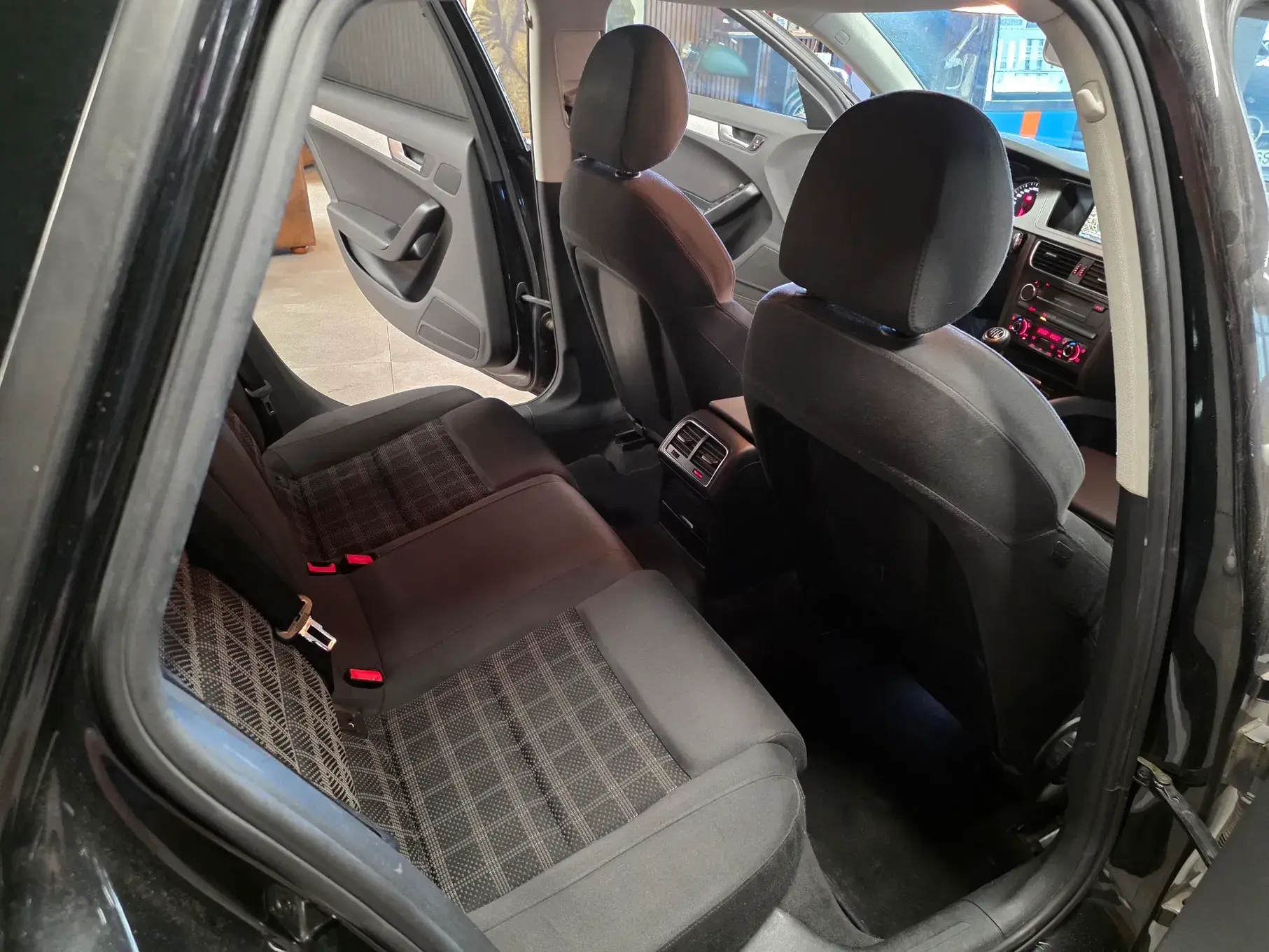 Audi A4 Avant 2.0 TDI Sport 18