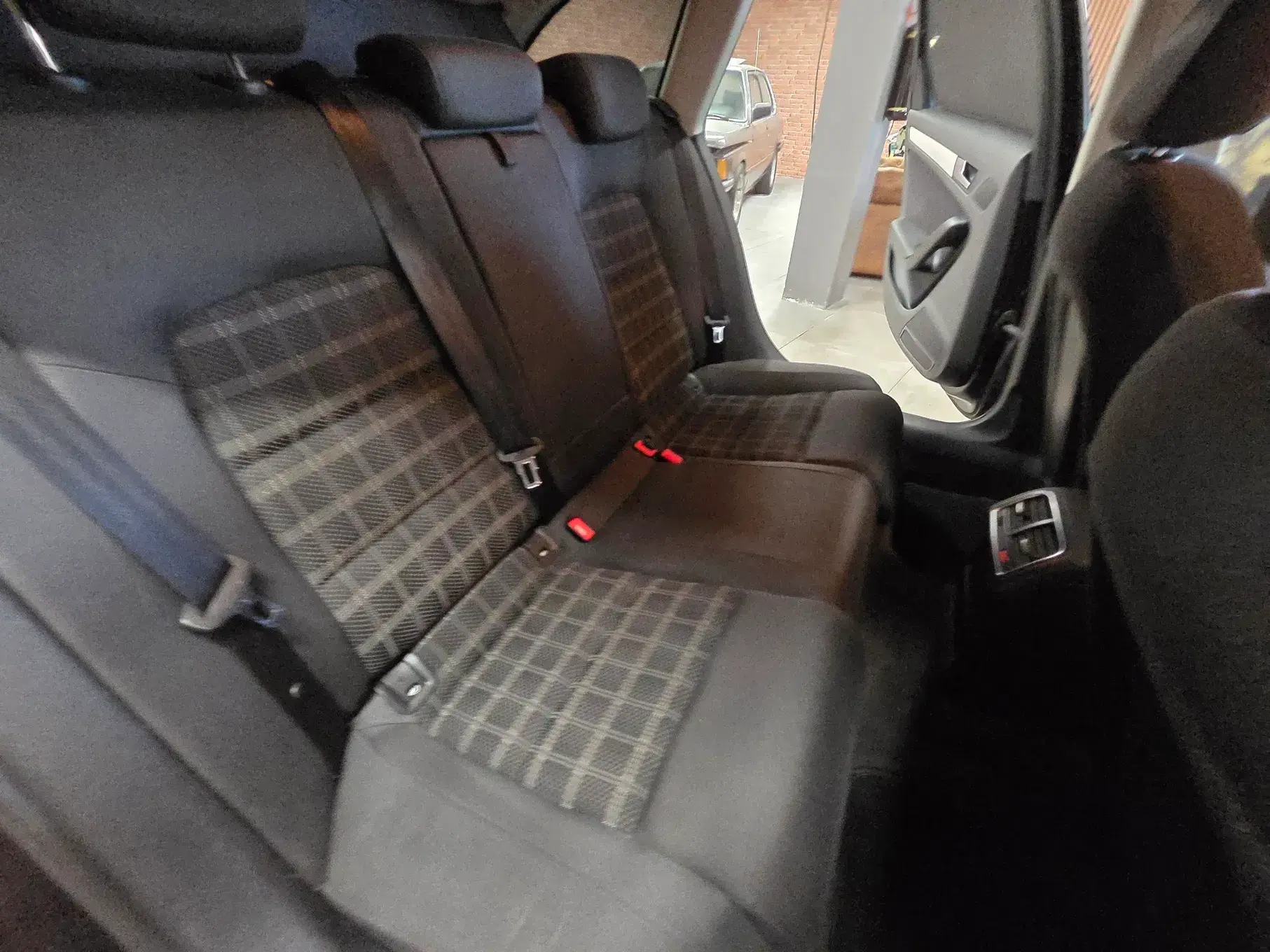 Audi A4 Avant 2.0 TDI Sport 22