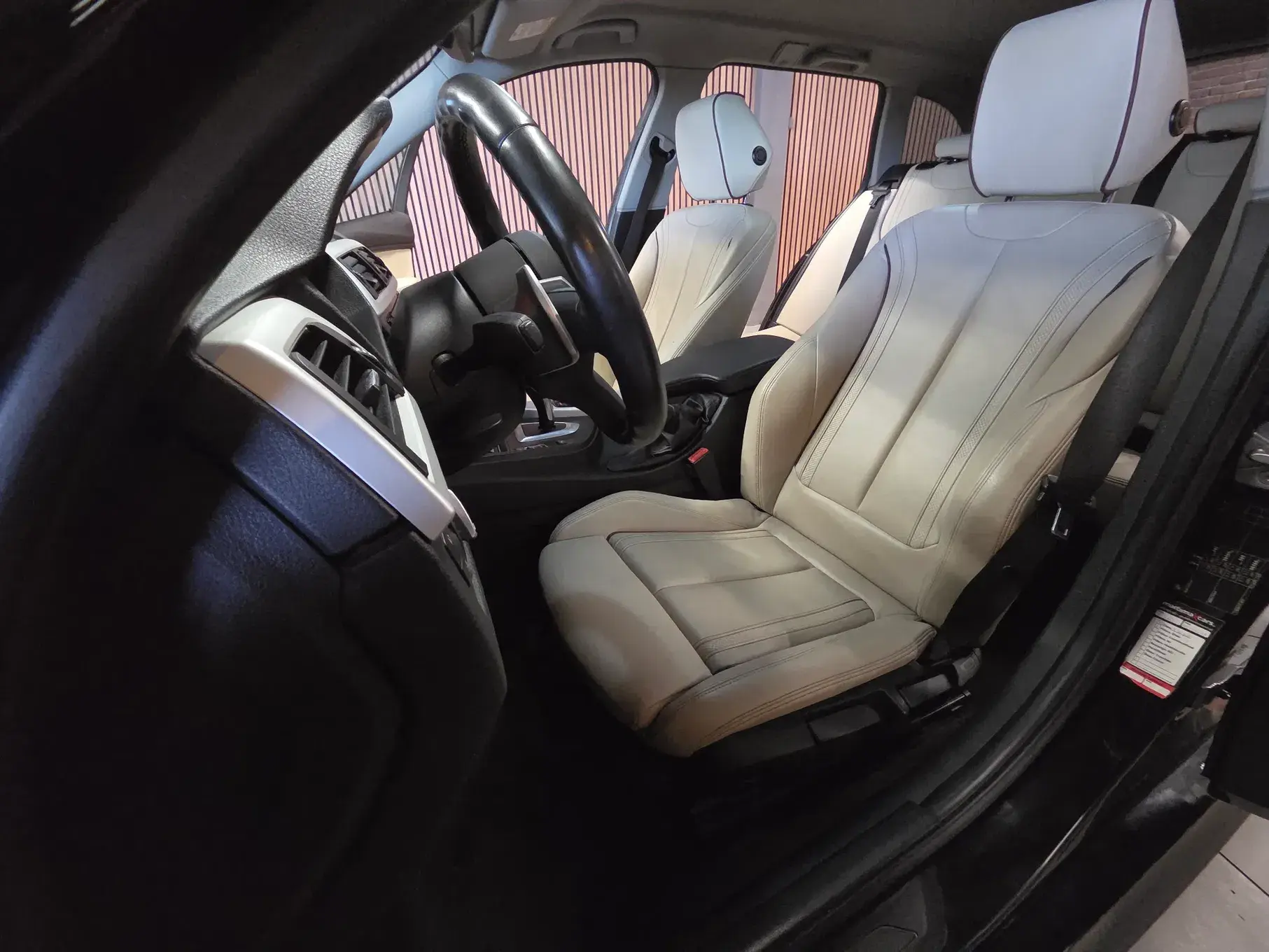 BMW 320 d Aut. Efficient Dynamics Edition Sport Line 9