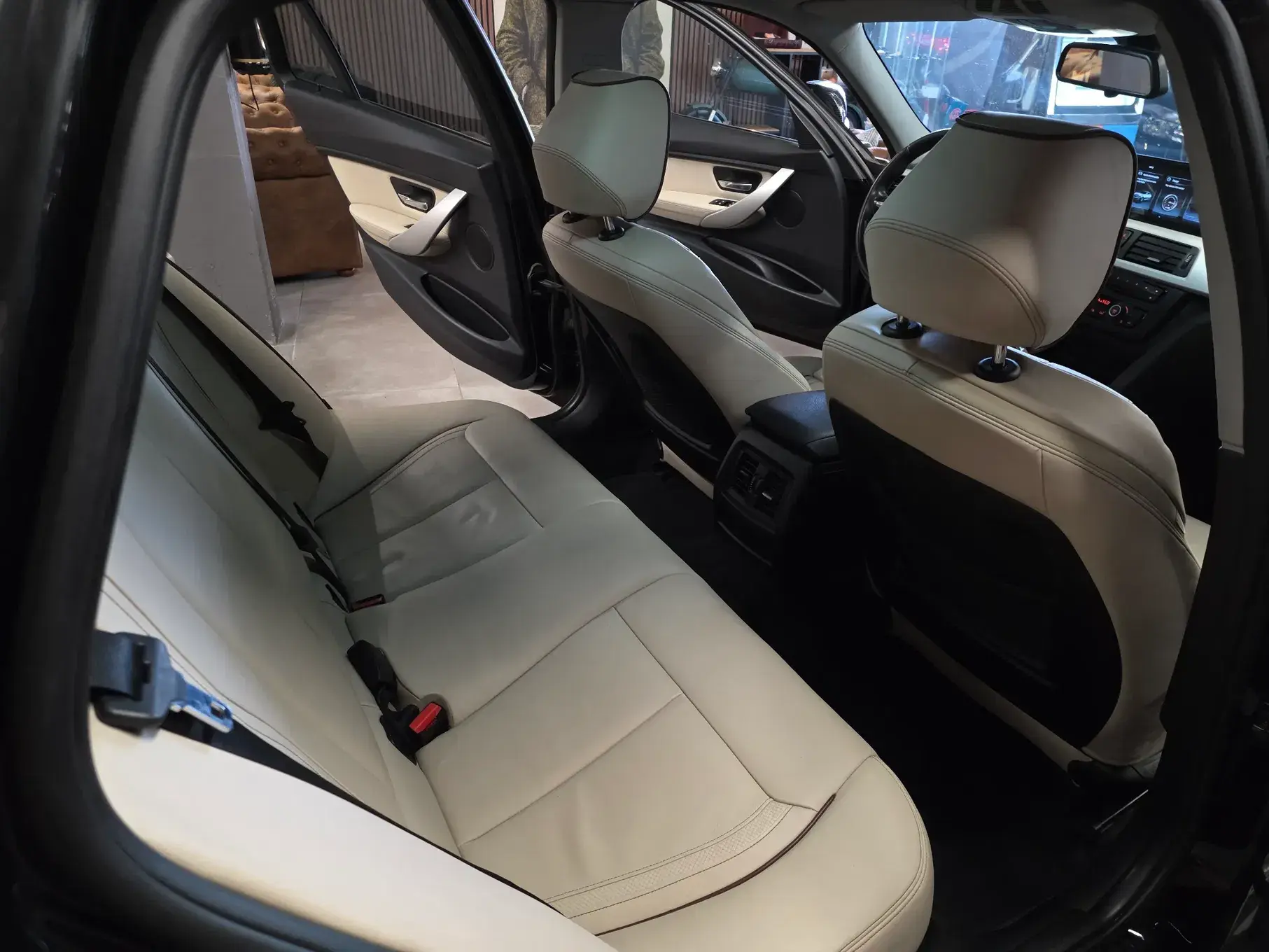 BMW 320 d Aut. Efficient Dynamics Edition Sport Line 15