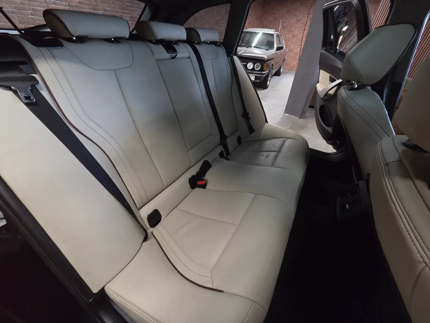 BMW 320 d Aut. Efficient Dynamics Edition Sport Line 19