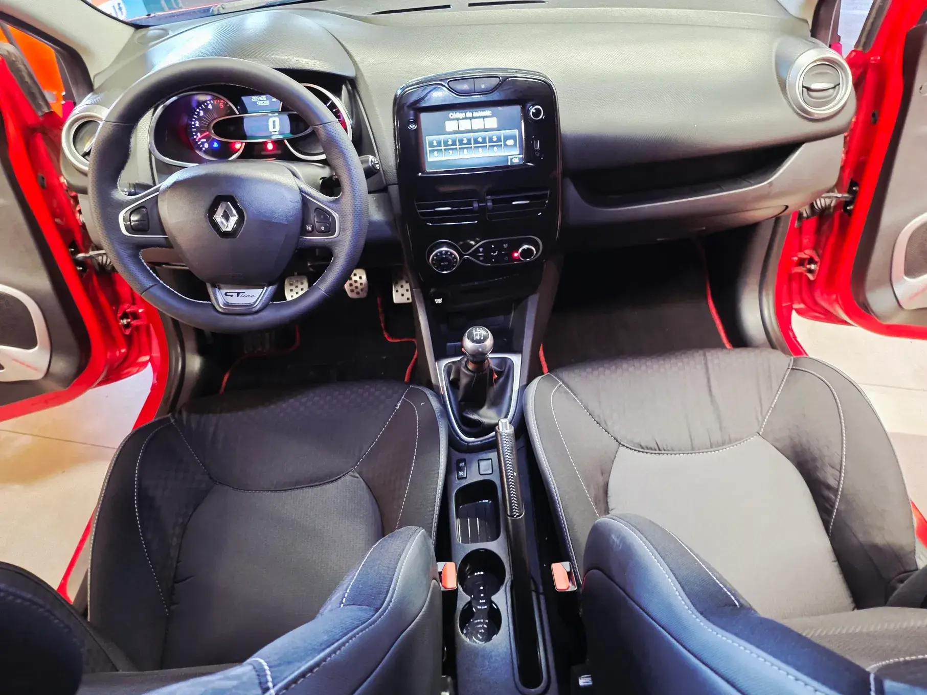 Renault Clio 1.5 dCi GT Line 29