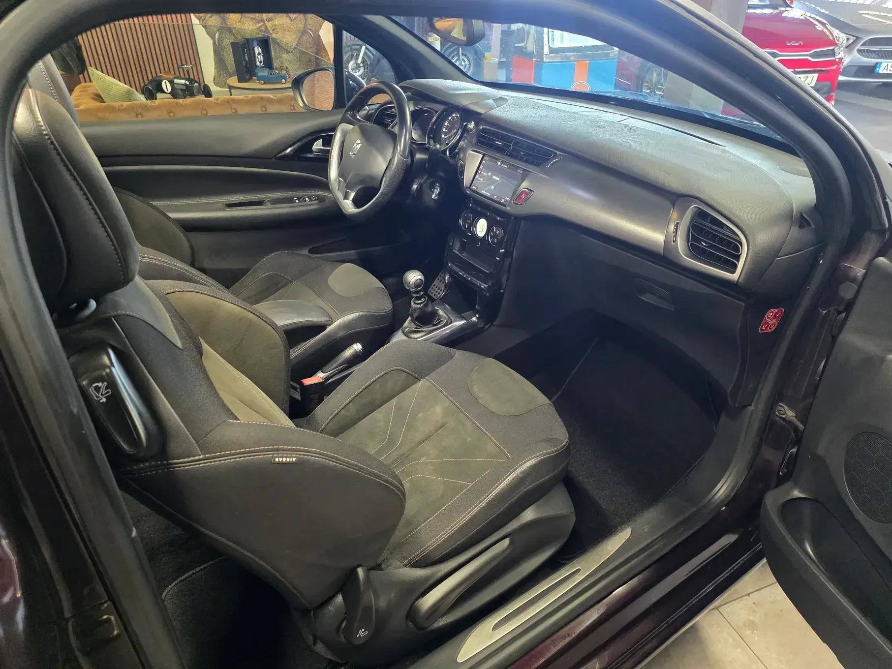DS DS3 Cabrio 1.6 BlueHDi Sport Chic 16