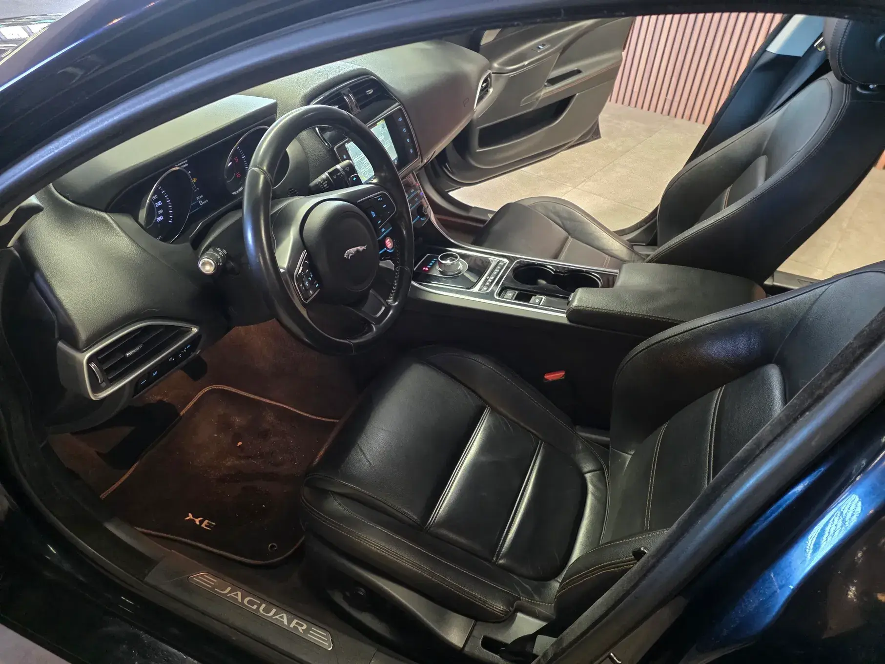 Jaguar XE E-Performance Aut. Prestige 19