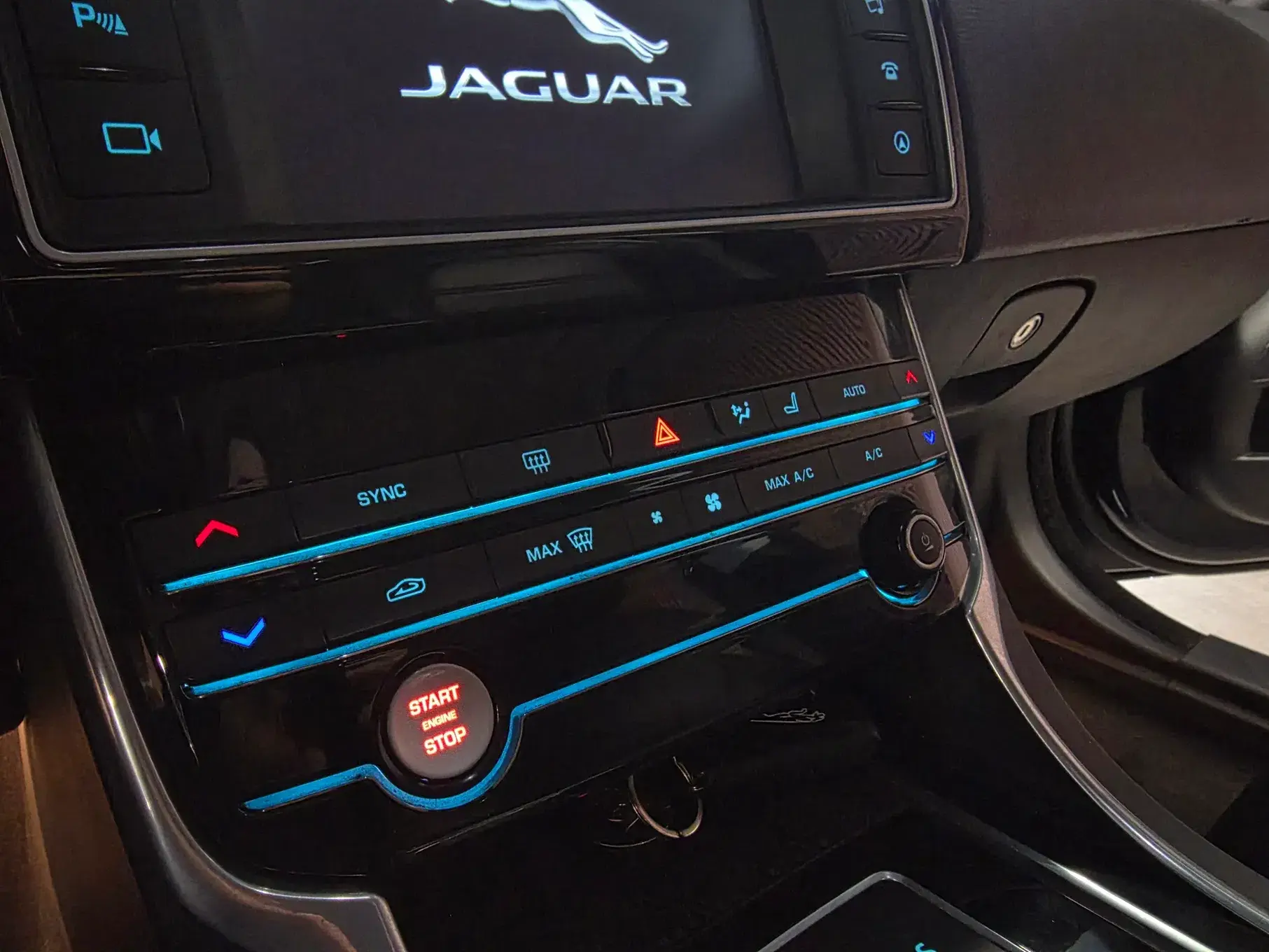 Jaguar XE E-Performance Aut. Prestige 37