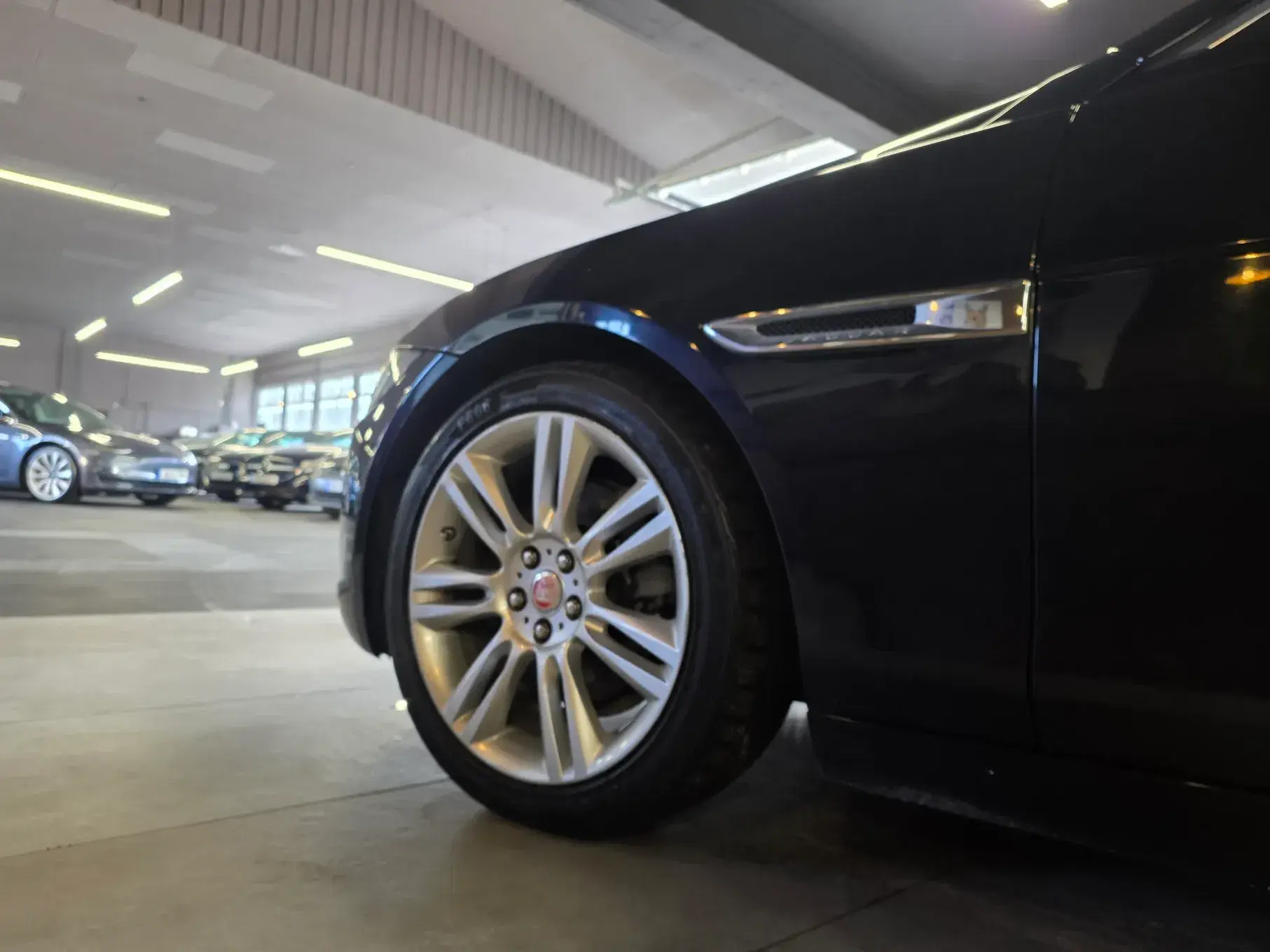 Jaguar XE E-Performance Aut. Prestige 47
