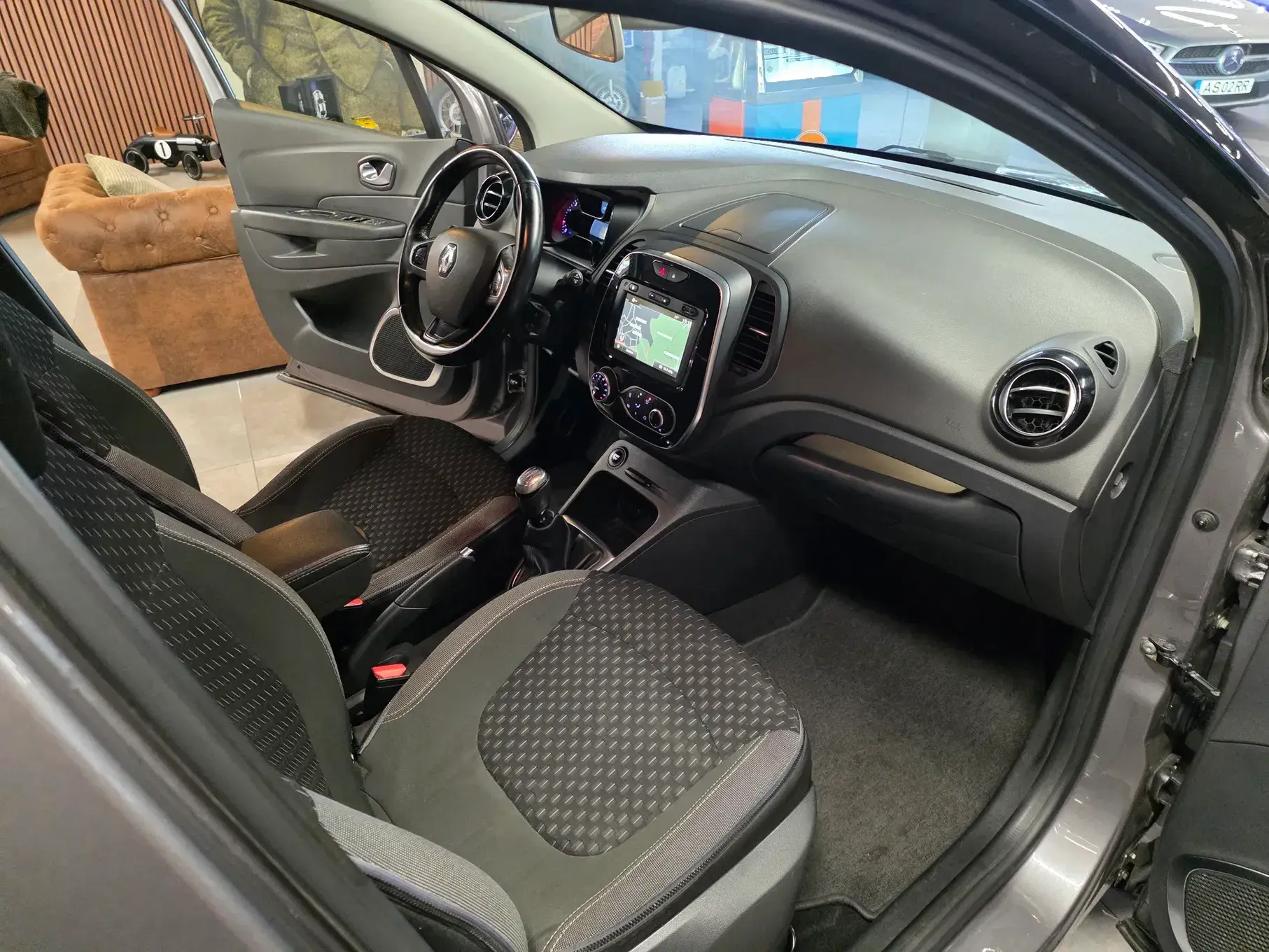 Renault Captur 1.5 dCi Exclusive 12