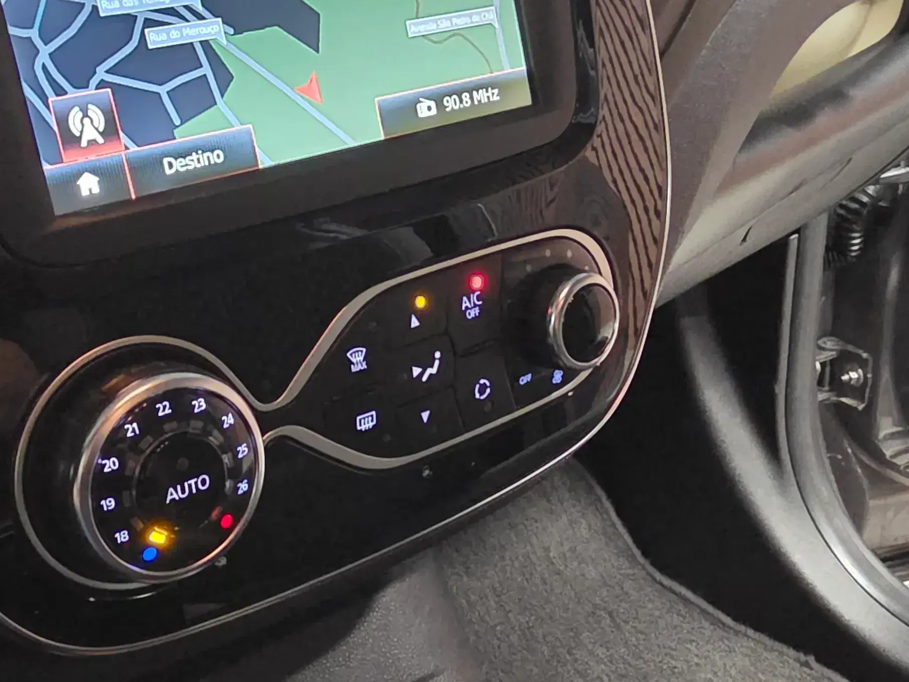 Renault Captur 1.5 dCi Exclusive 29