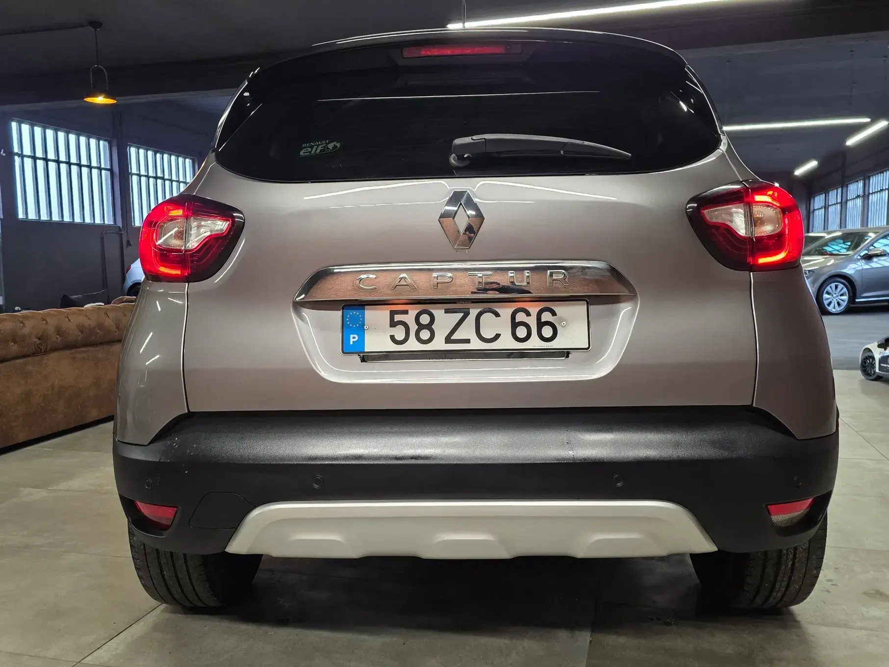 Renault Captur 1.5 dCi Exclusive 33