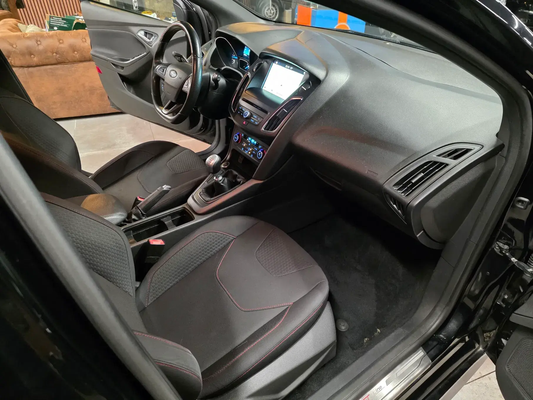 Ford Focus SW 1.5 TDCi ST-Line 20