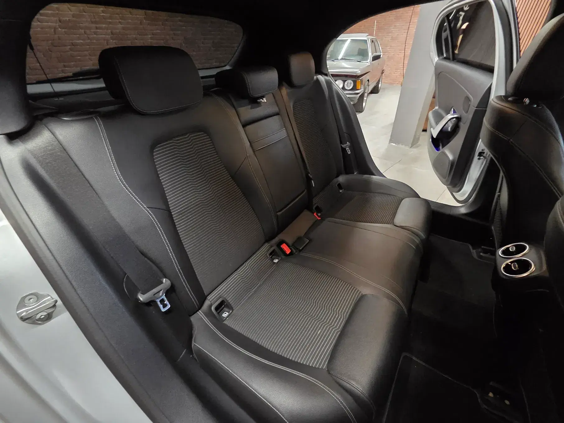 Mercedes-Benz A 180 d 7G-DCT Progressive 22