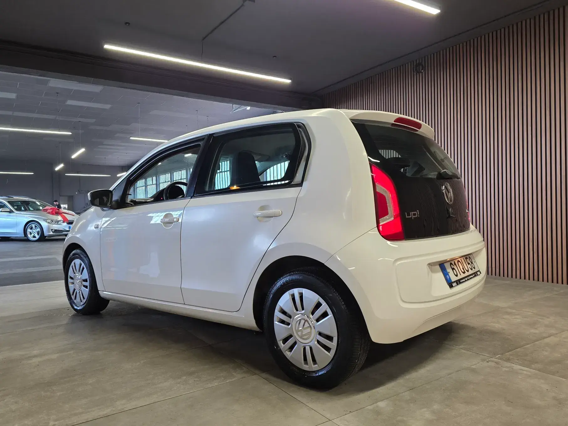 Volkswagen Up! 1.0 BlueMotion Move 3