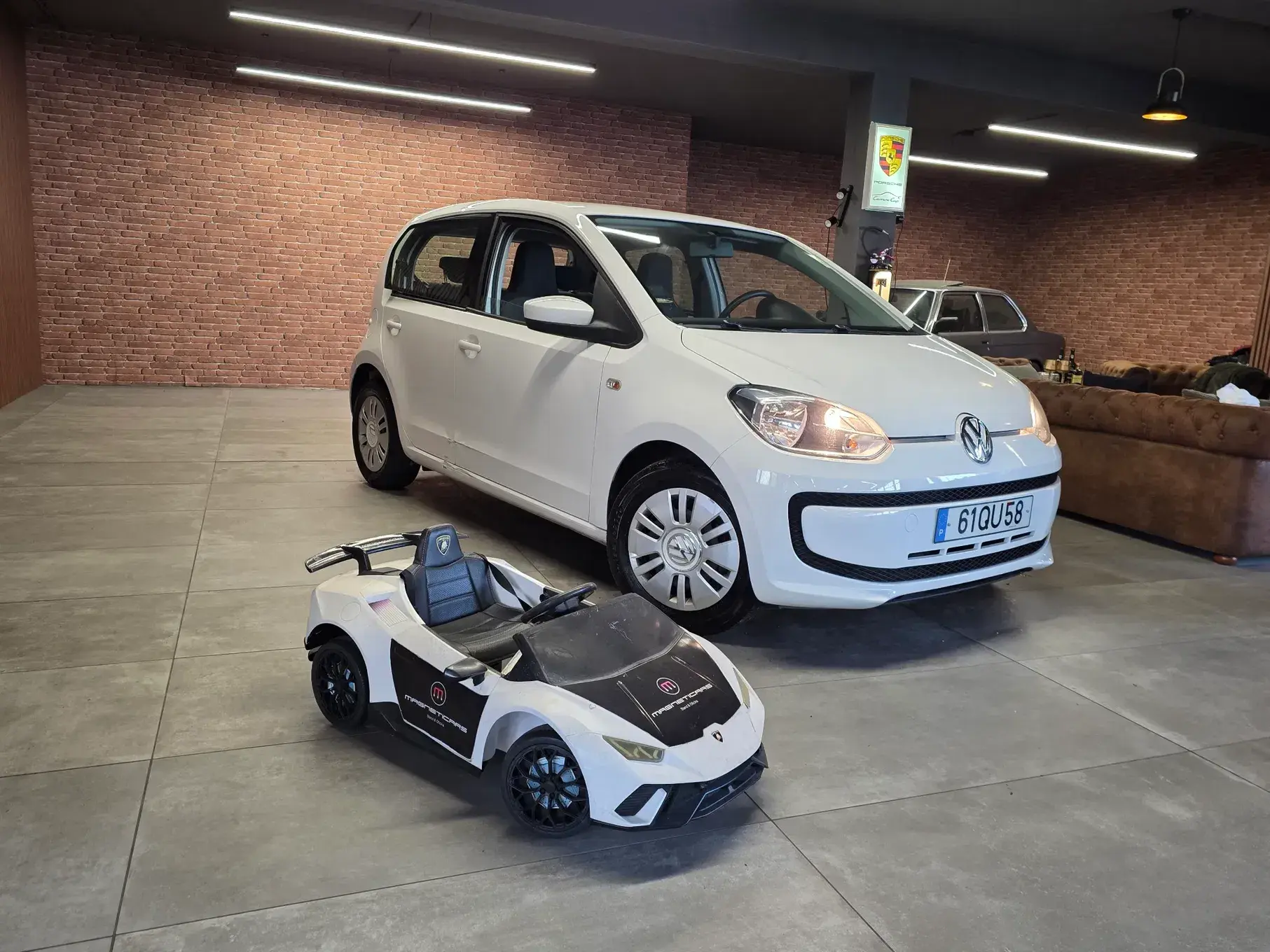 Volkswagen Up! 1.0 BlueMotion Move 12