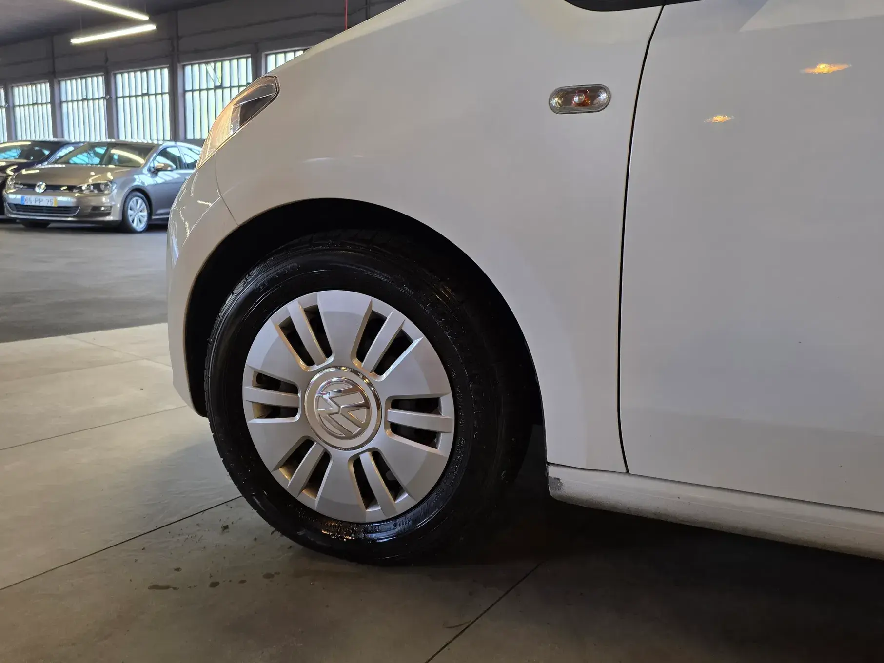 Volkswagen Up! 1.0 BlueMotion Move 26