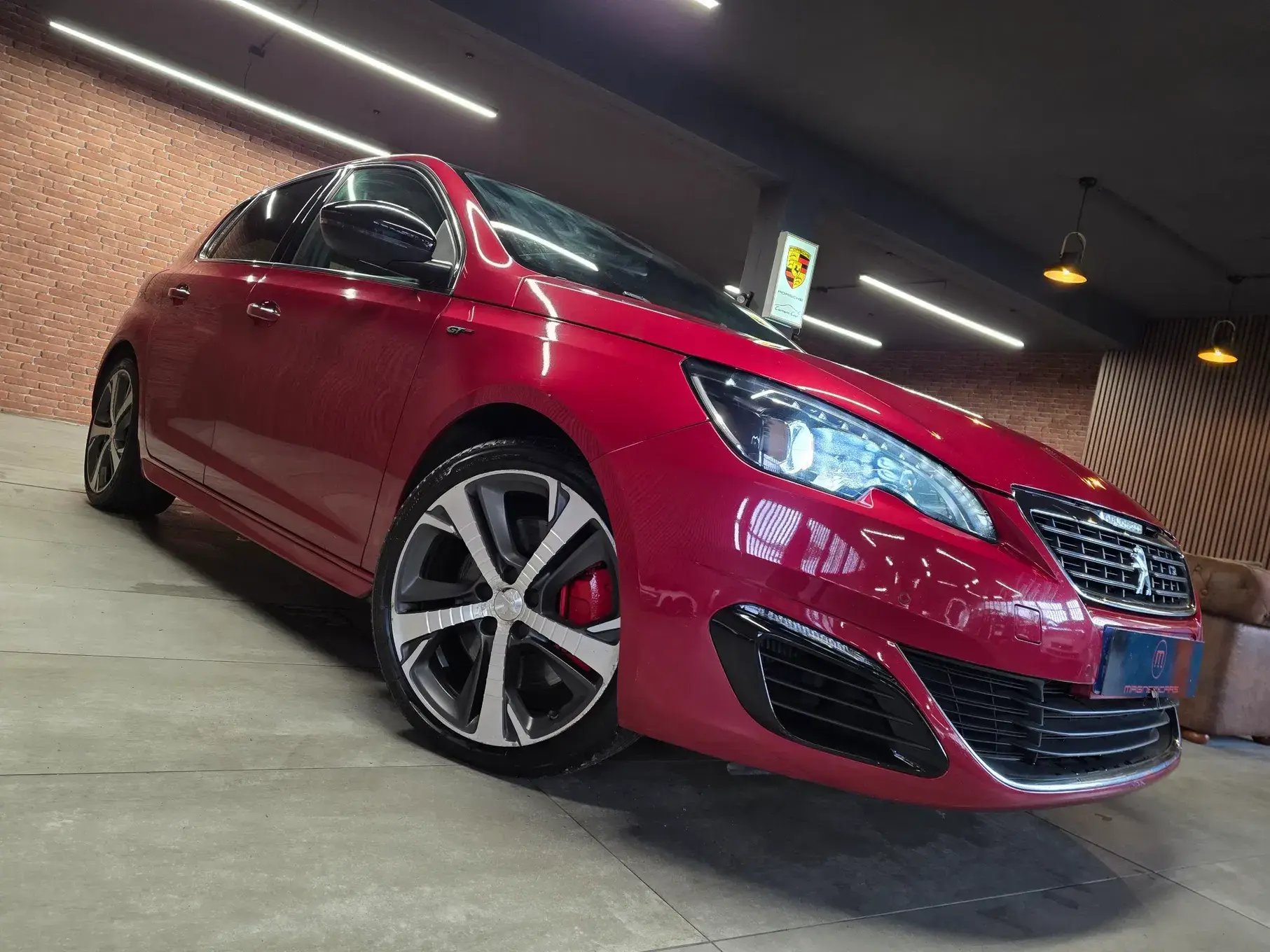 Peugeot 308 BlueHDi FAP 180 EAT8 Stop & Start GT 38