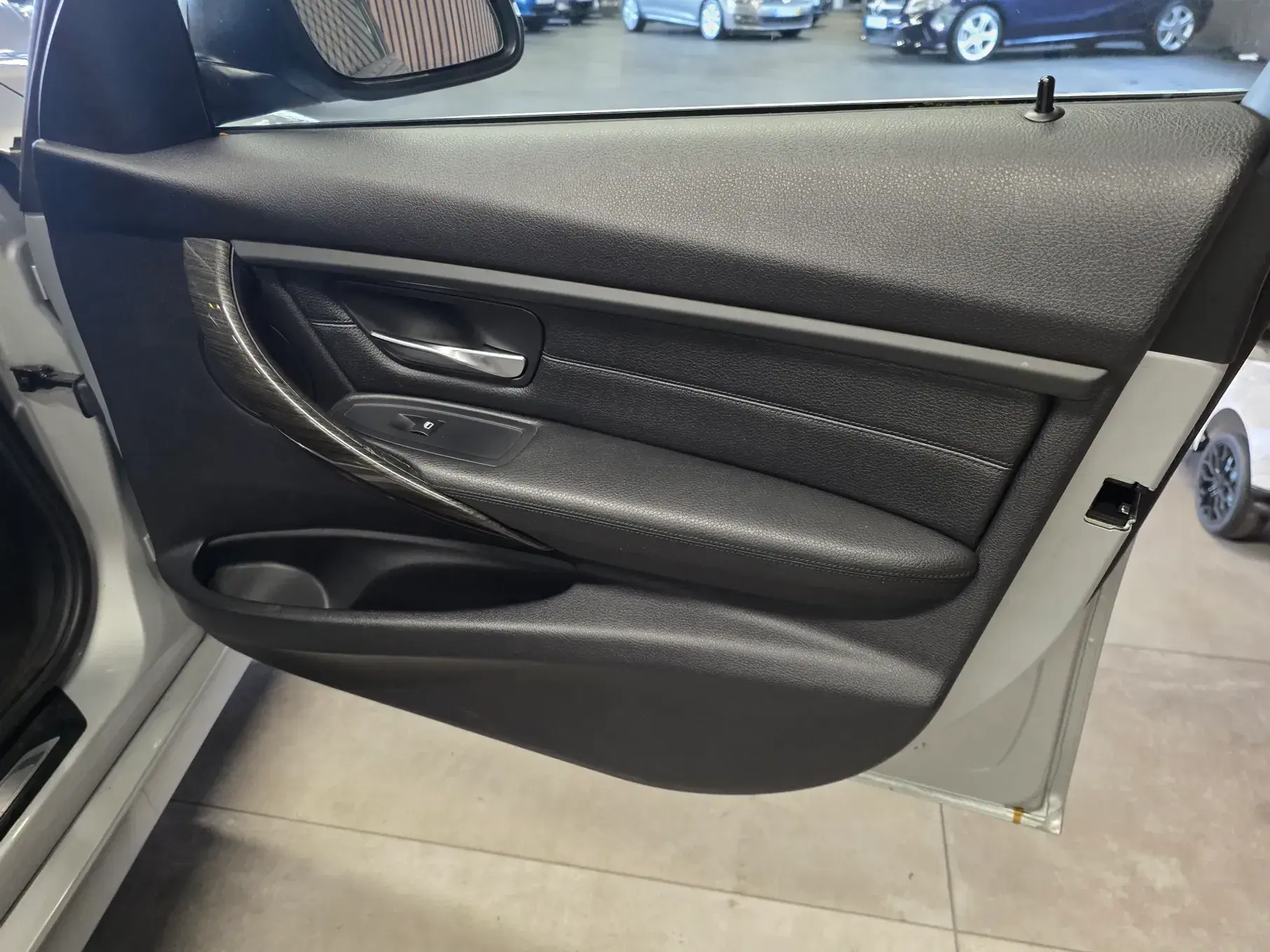 BMW 320 d Aut. Luxury Line 5