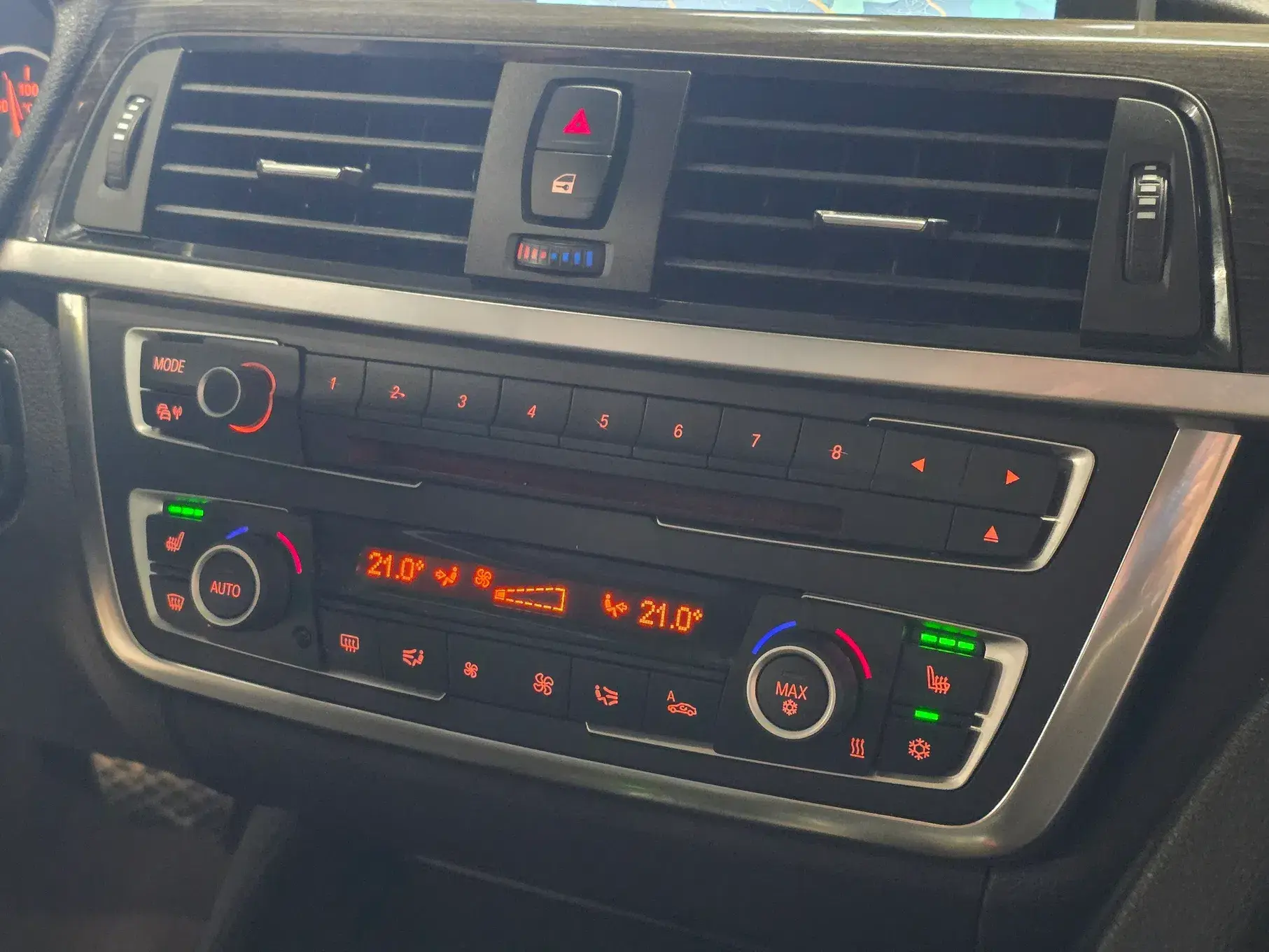 BMW 320 d Aut. Luxury Line 18
