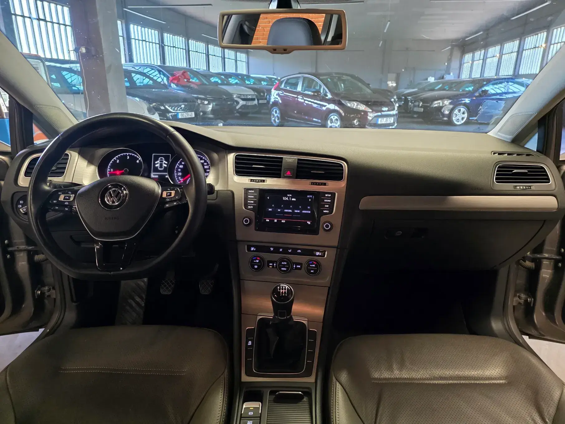 Volkswagen Golf 1.6 TDi BlueMotion Trendline 17
