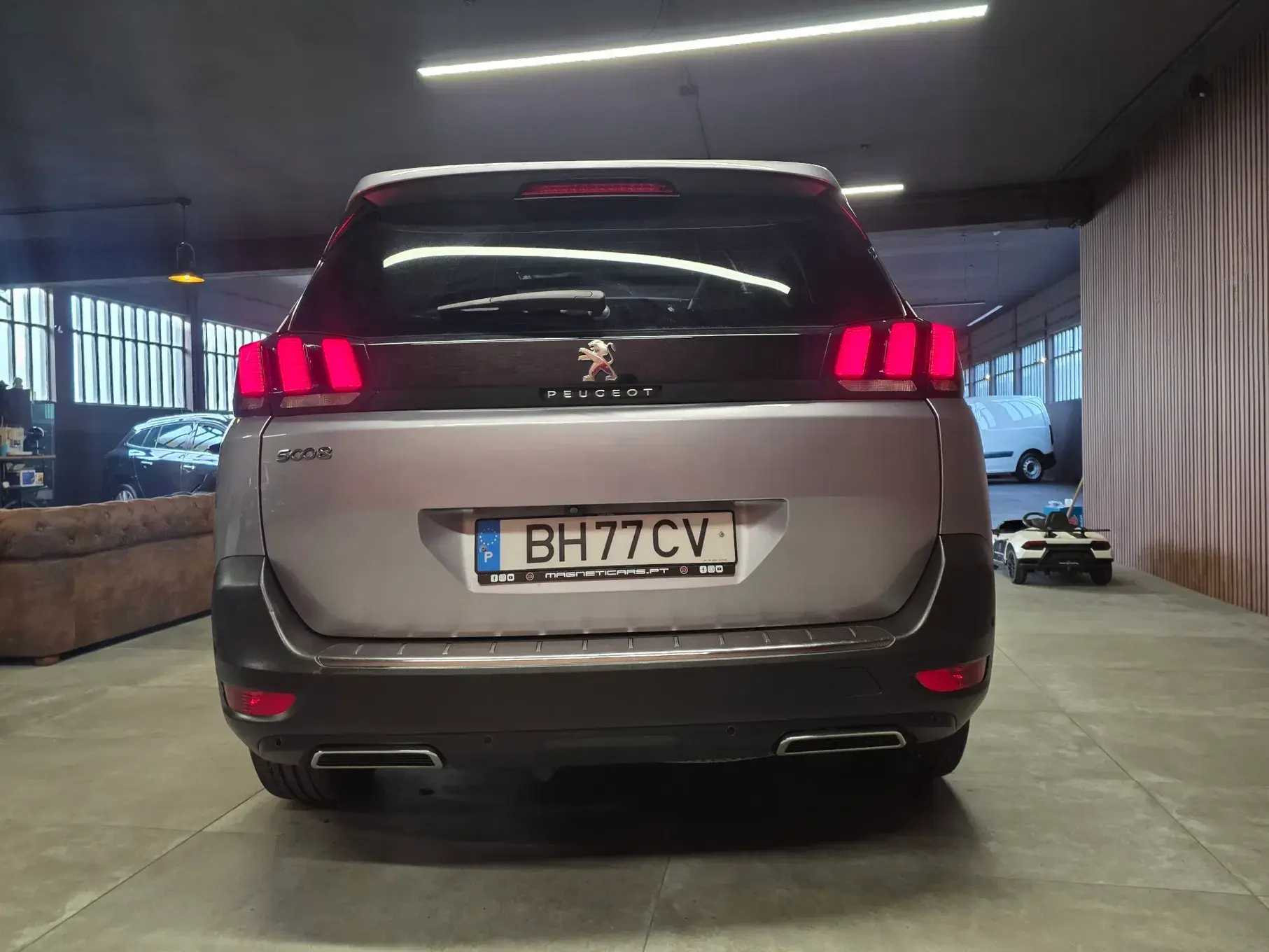 Peugeot 5008 BlueHDI 130 EAT8 Allure Pack 33