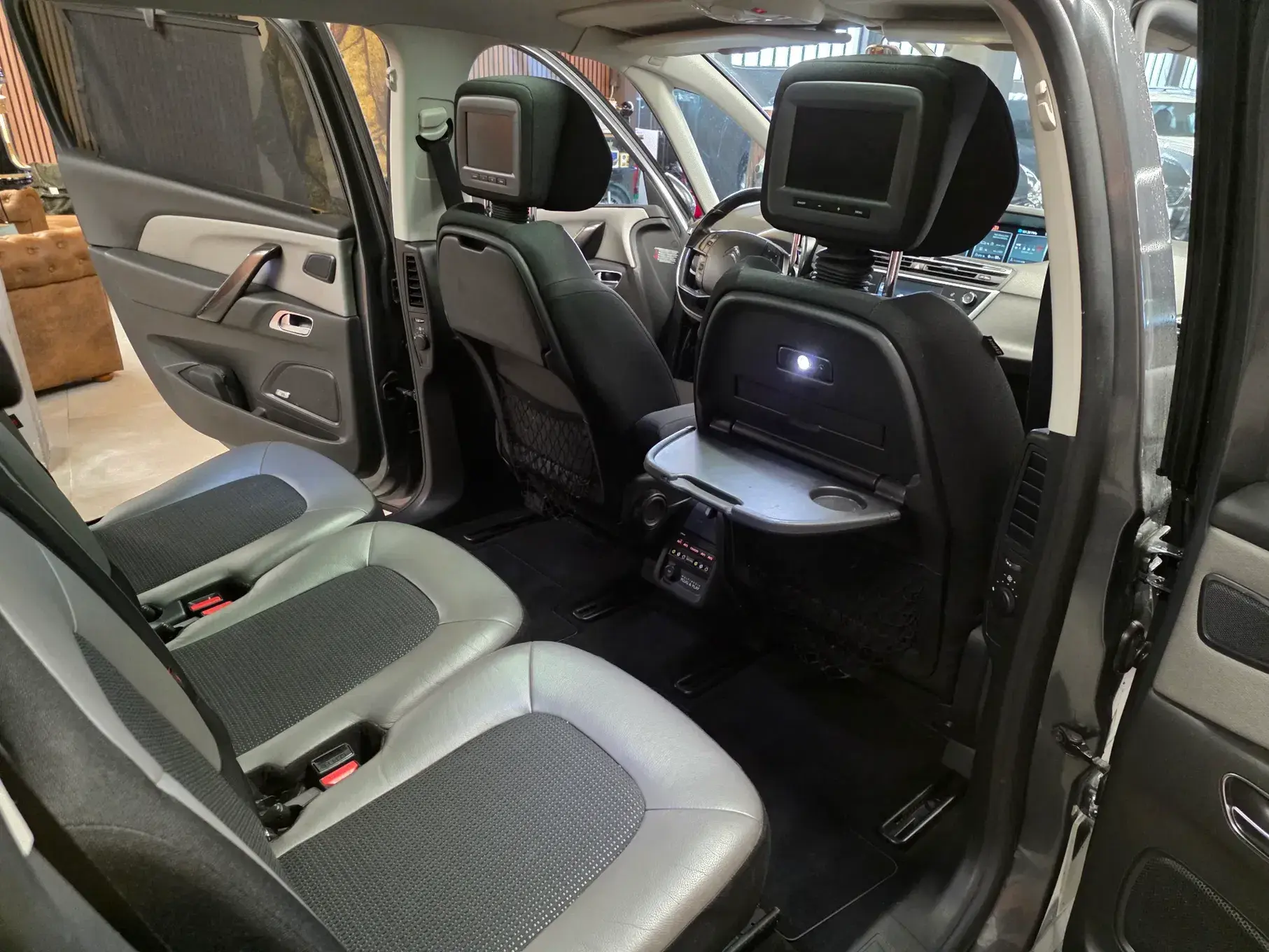 Citroen C4 Grand Picasso BlueHDi 150 Exclusive 24
