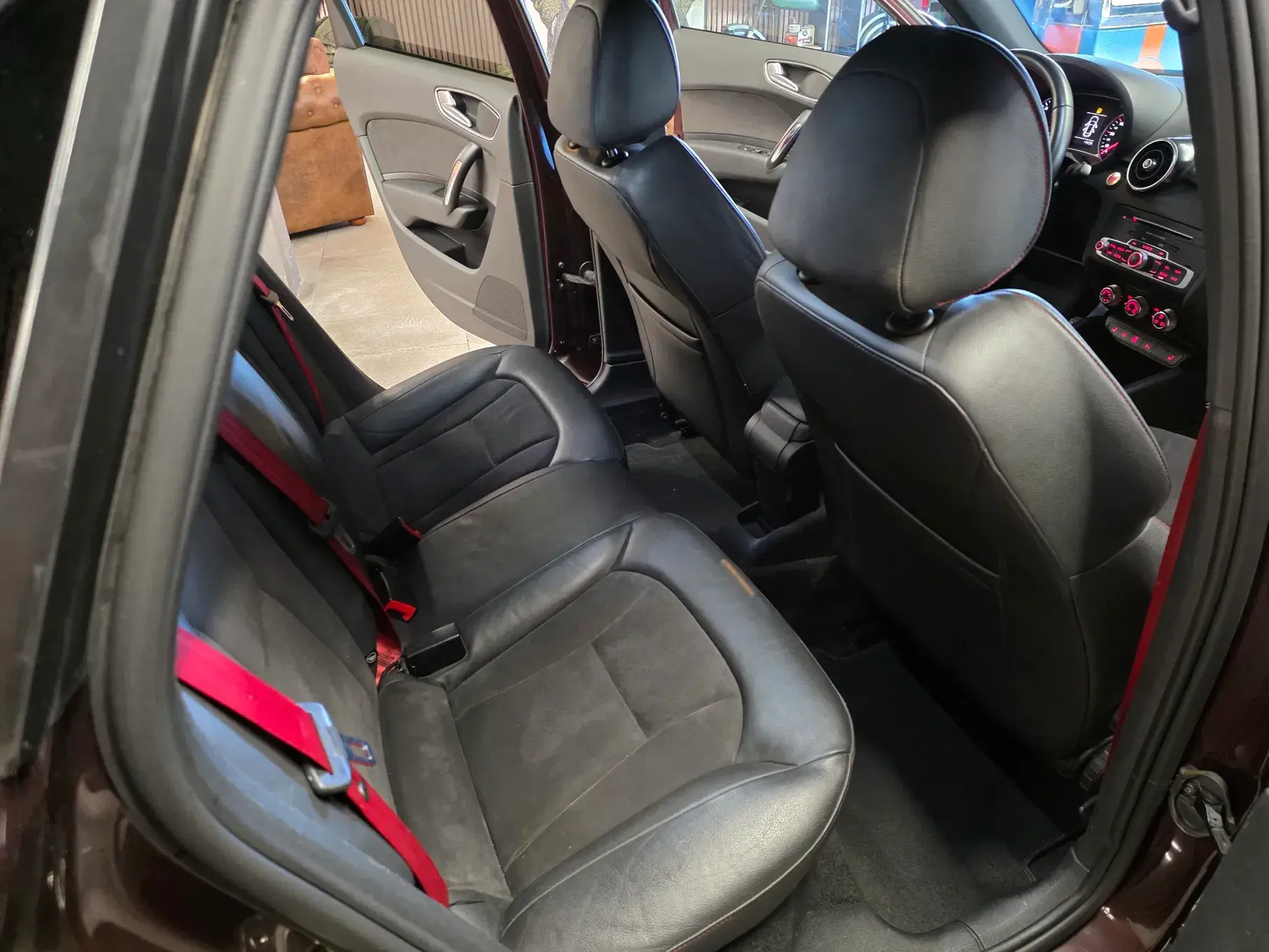Audi A1 Sportback 1.6 TDI S-line 48