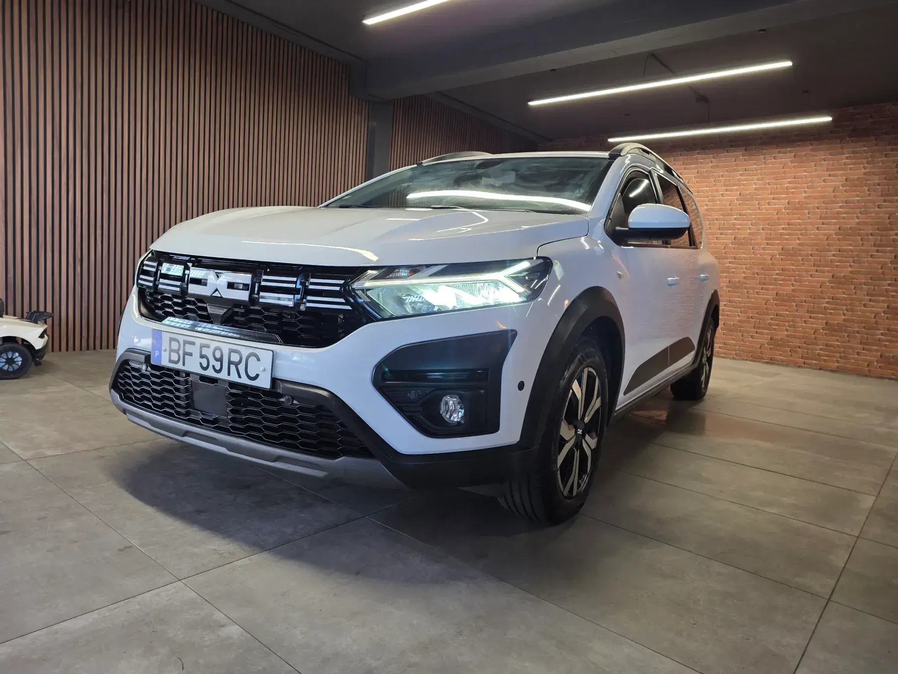 Dacia Jogger 1.0 ECO-G Extreme 7L Bi-Fuel 20