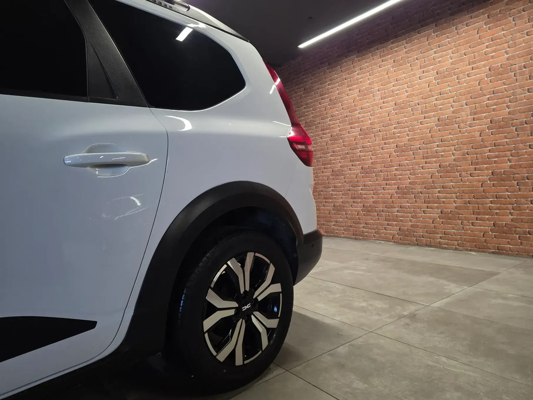 Dacia Jogger 1.0 ECO-G Extreme 7L Bi-Fuel 19