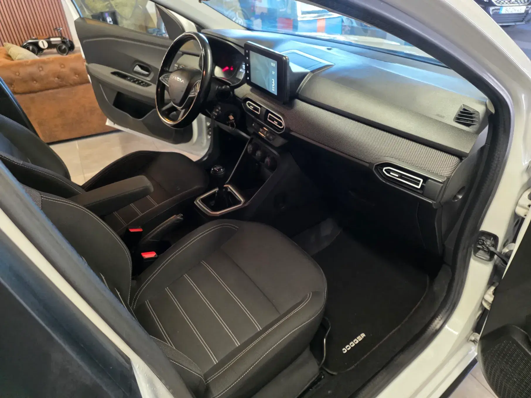 Dacia Jogger 1.0 ECO-G Extreme 7L Bi-Fuel 33
