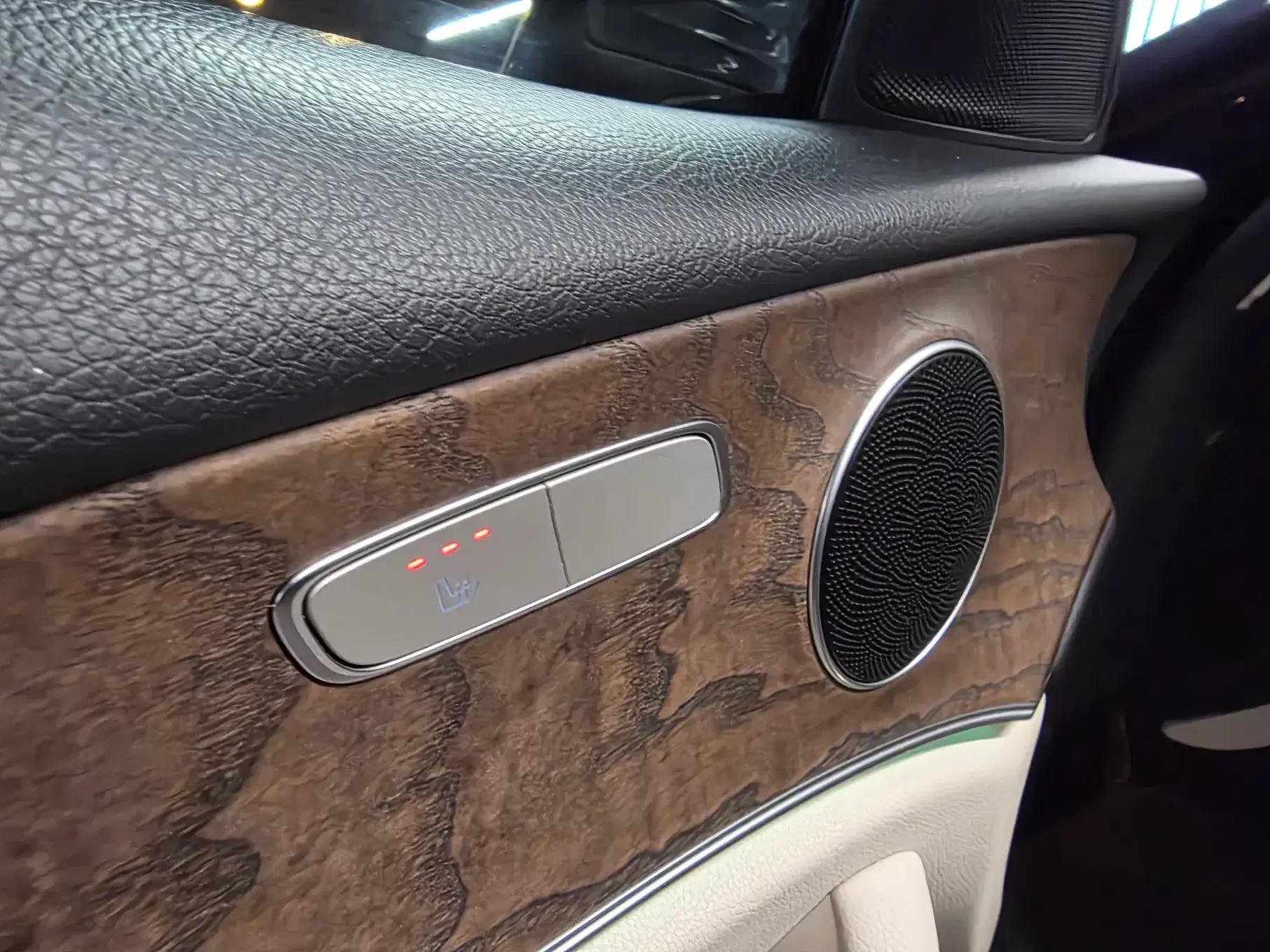 Mercedes-Benz E 220 d Exclusive Line 10