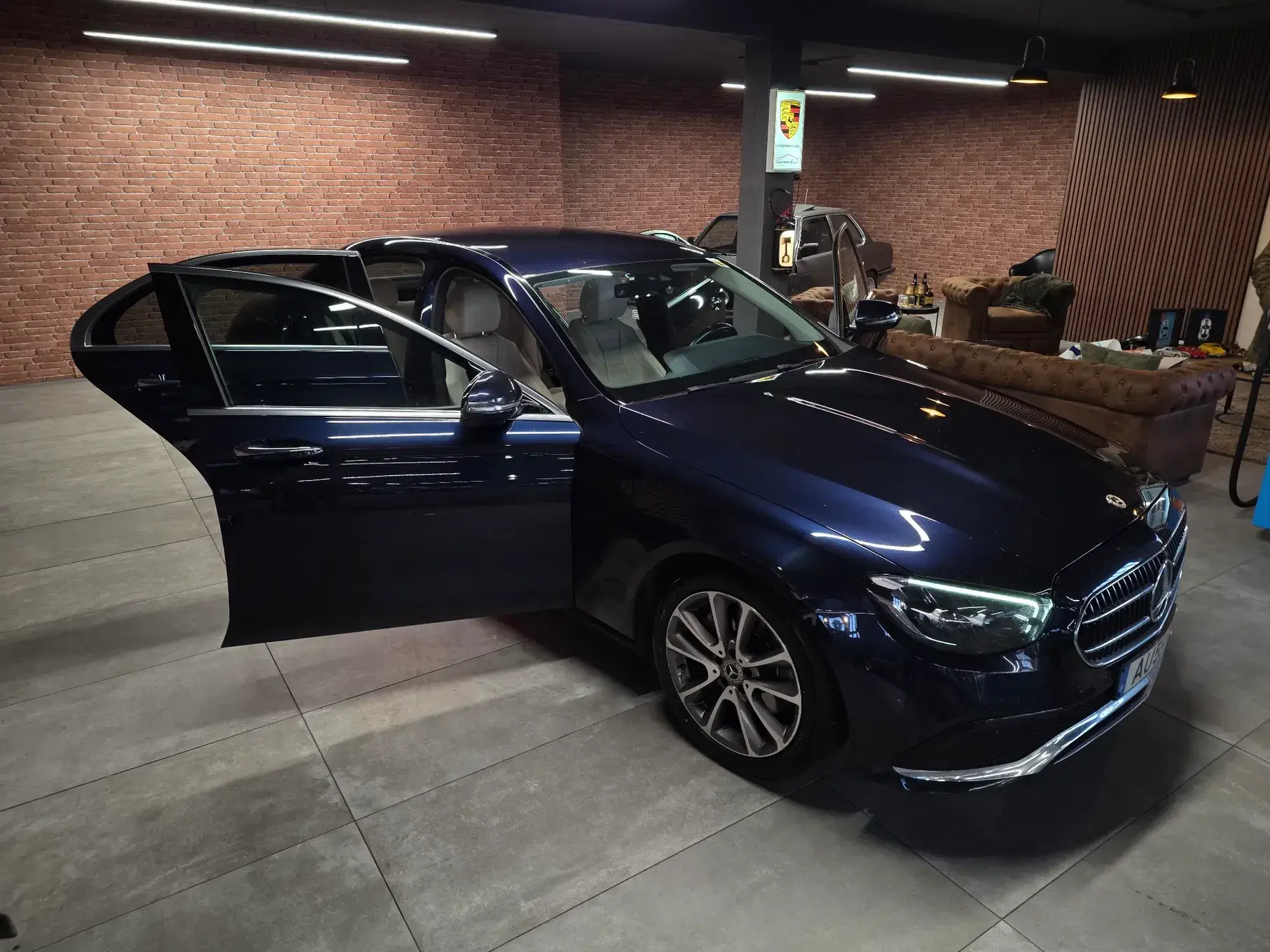 Mercedes-Benz E 220 d Exclusive Line 26