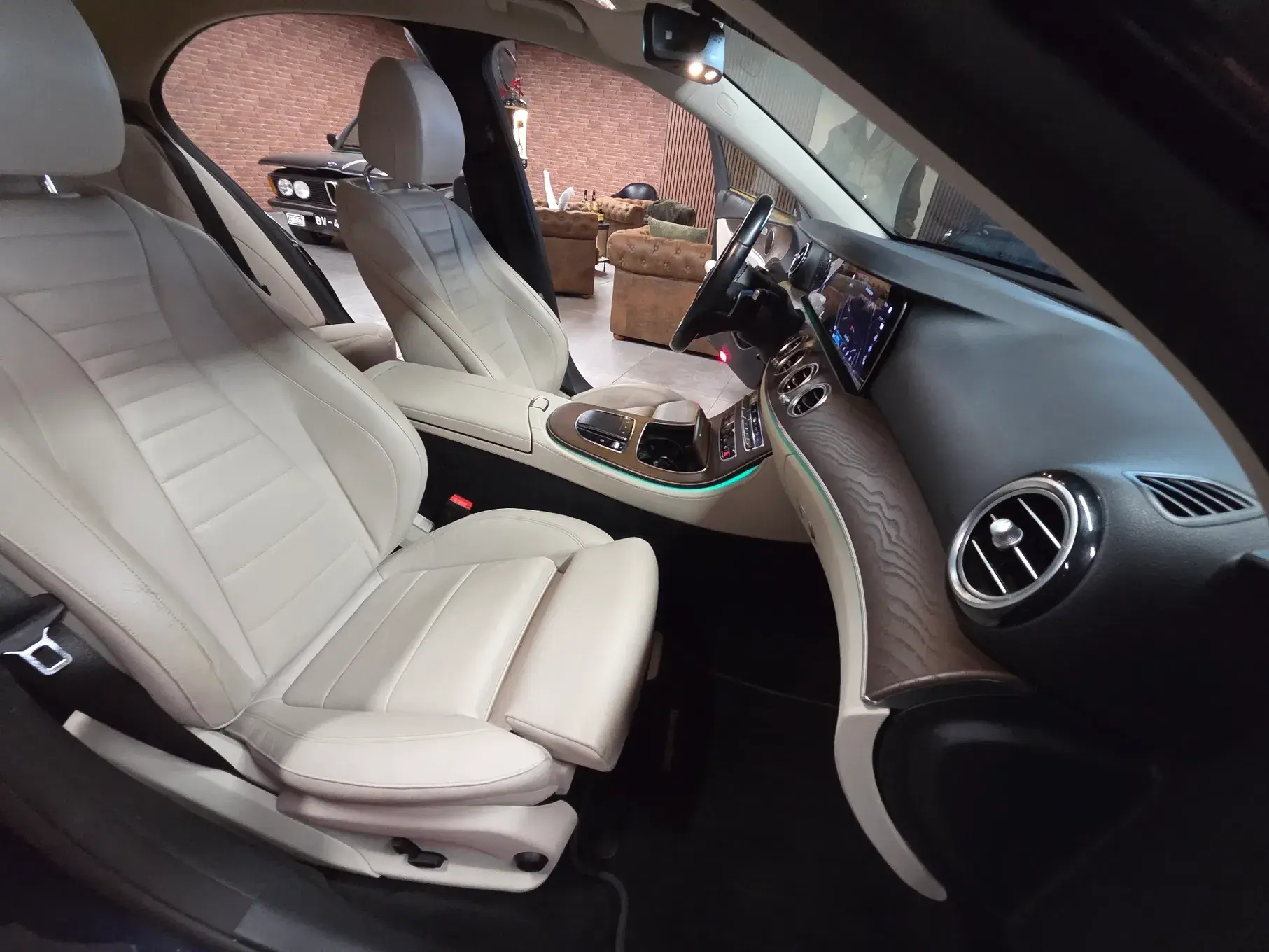 Mercedes-Benz E 220 d Exclusive Line 30