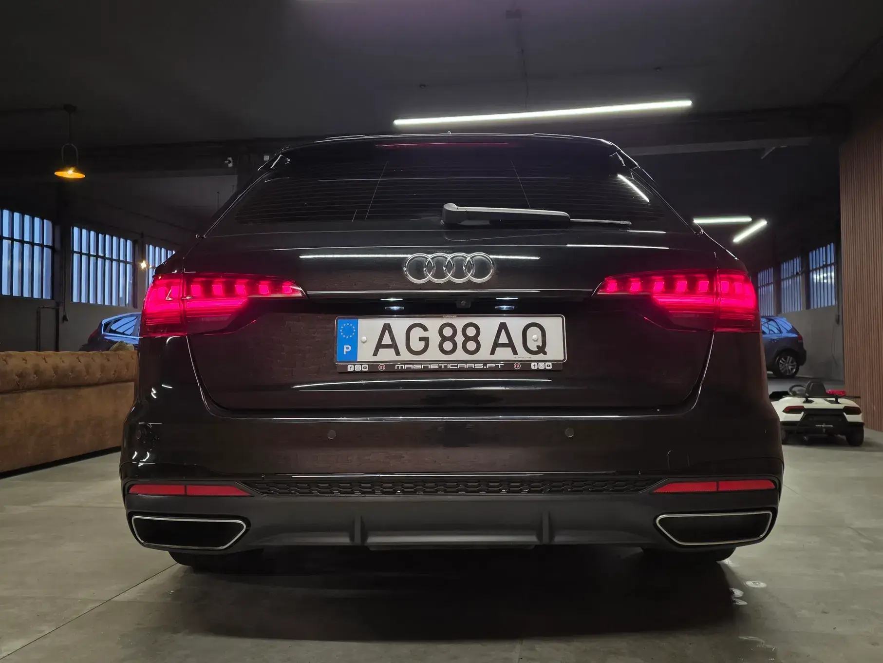 Audi A4 Avant 35 TDI S line S tronic 32