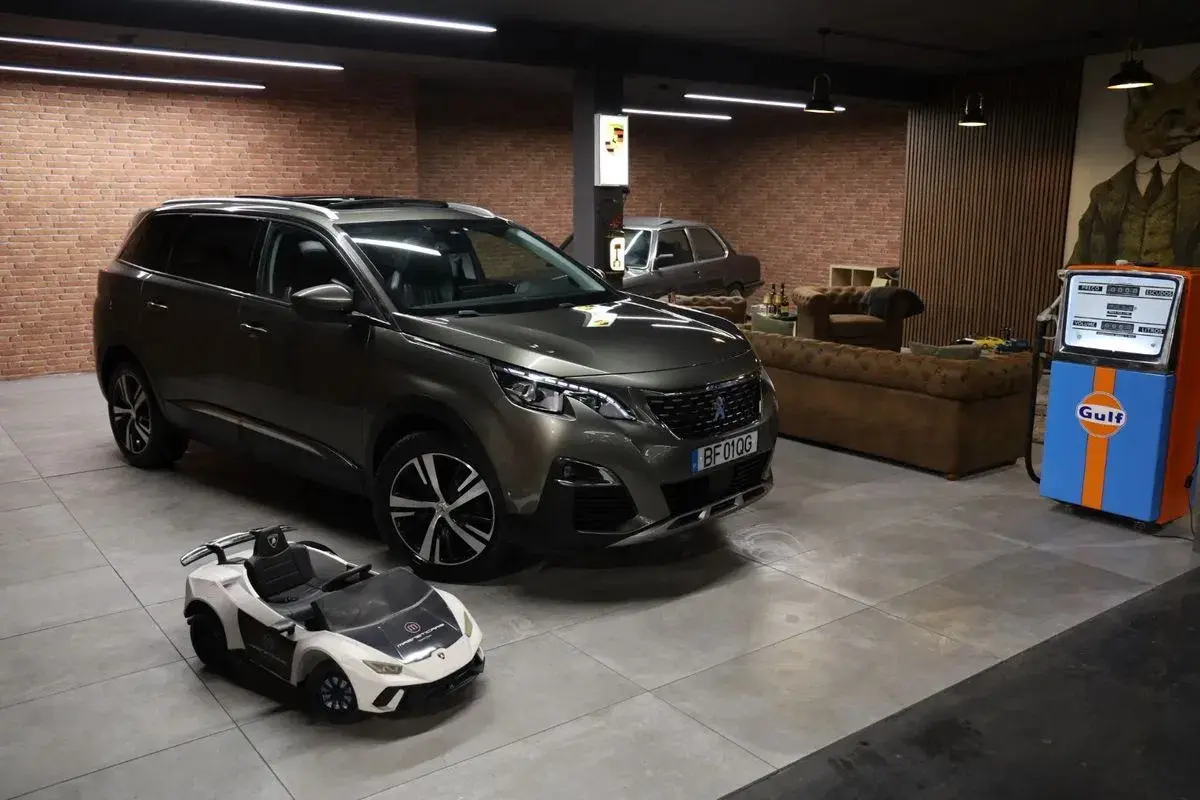 Peugeot 5008 BlueHDI 130 EAT8 Allure Pack 1