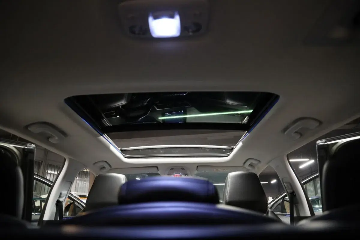 Peugeot 5008 BlueHDI 130 EAT8 Allure Pack 22