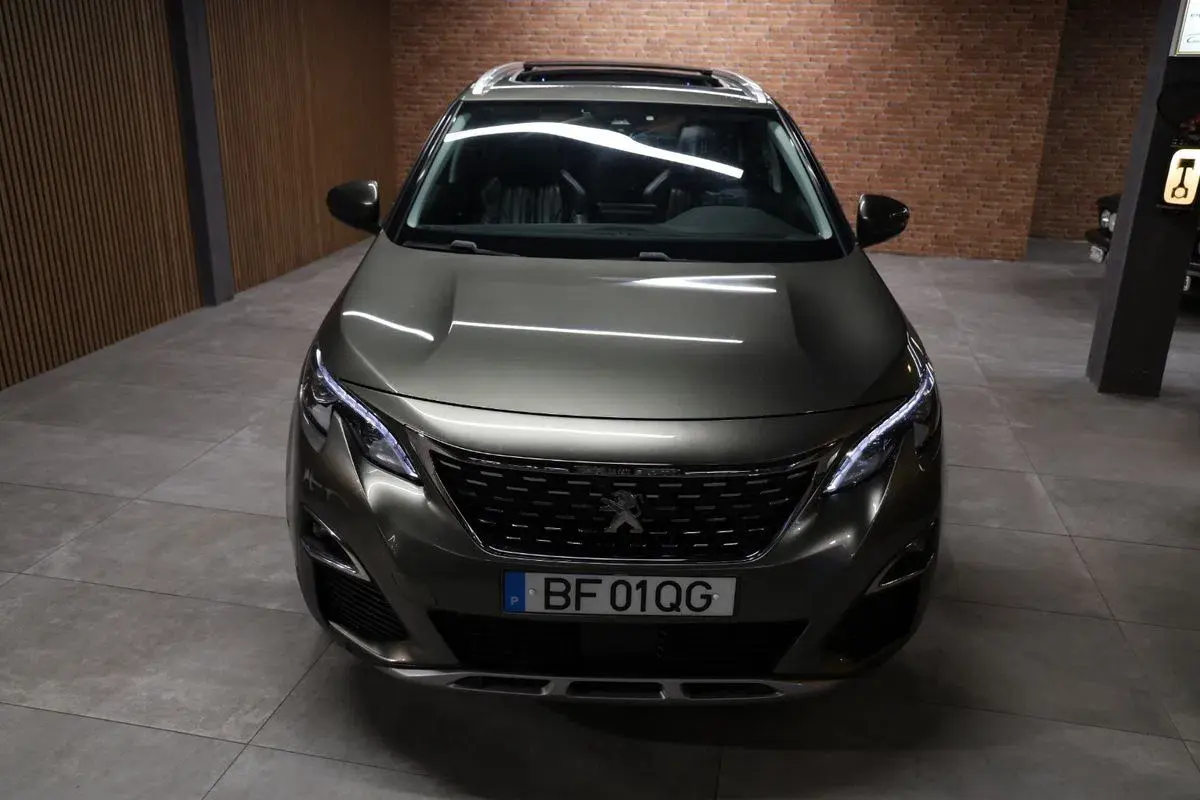 Peugeot 5008 BlueHDI 130 EAT8 Allure Pack 32