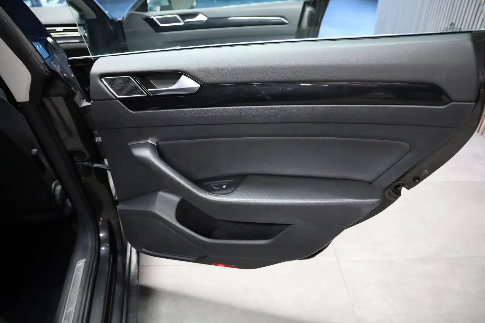 Volkswagen Arteon 2.0 TDI Elegance DSG 20