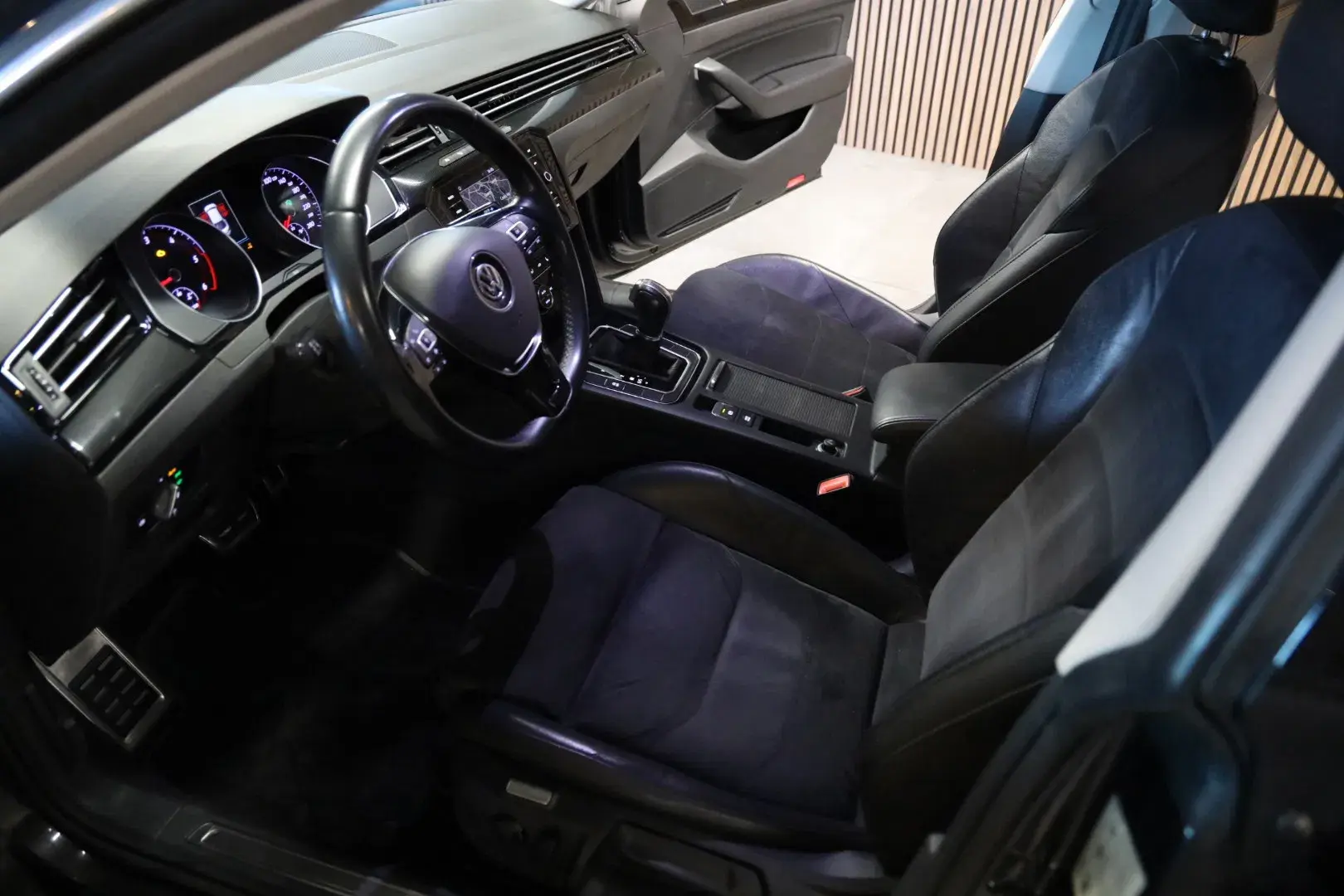 Volkswagen Arteon 2.0 TDI Elegance DSG 19