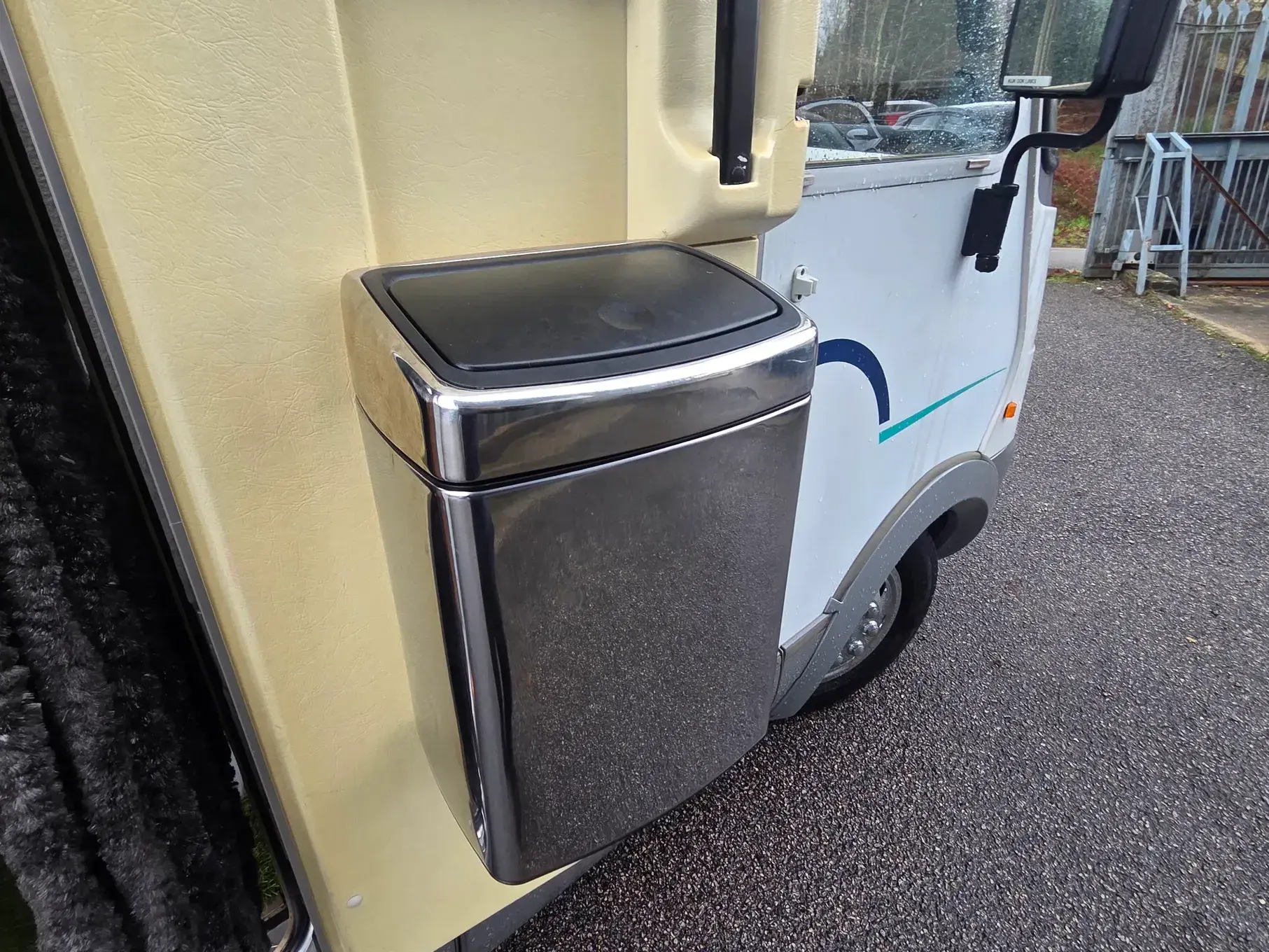 Hymer Classe B Outro 3