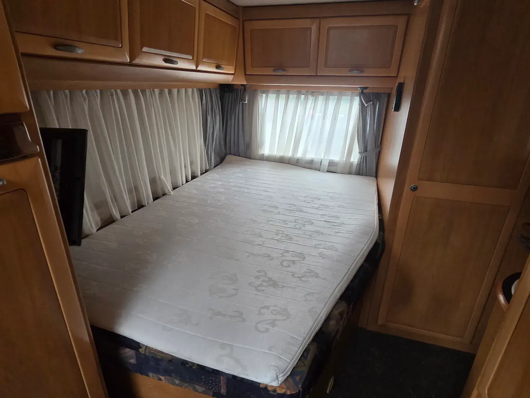 Hymer Classe B Outro 11