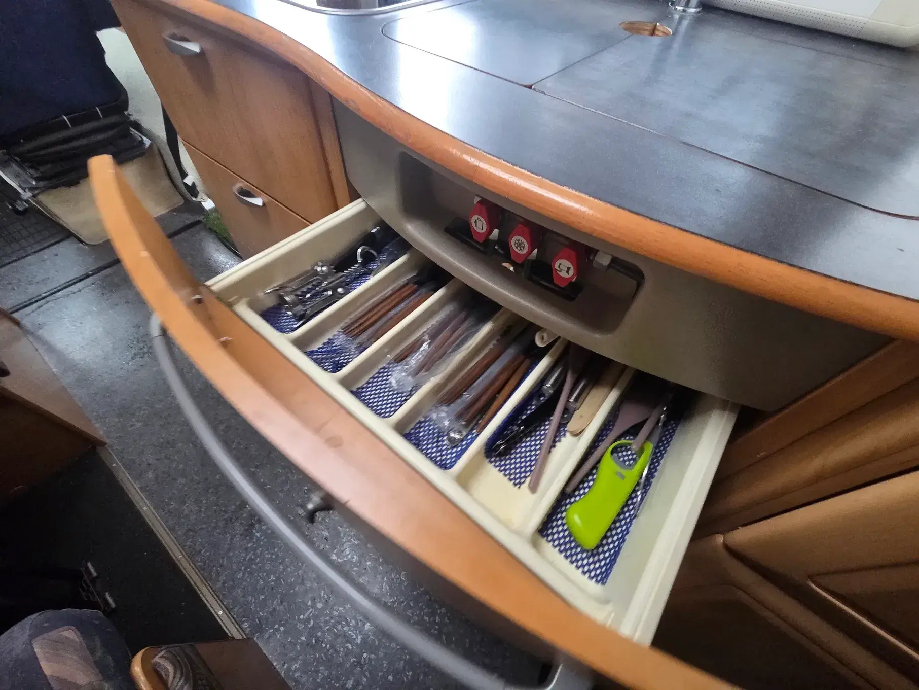 Hymer Classe B Outro 21