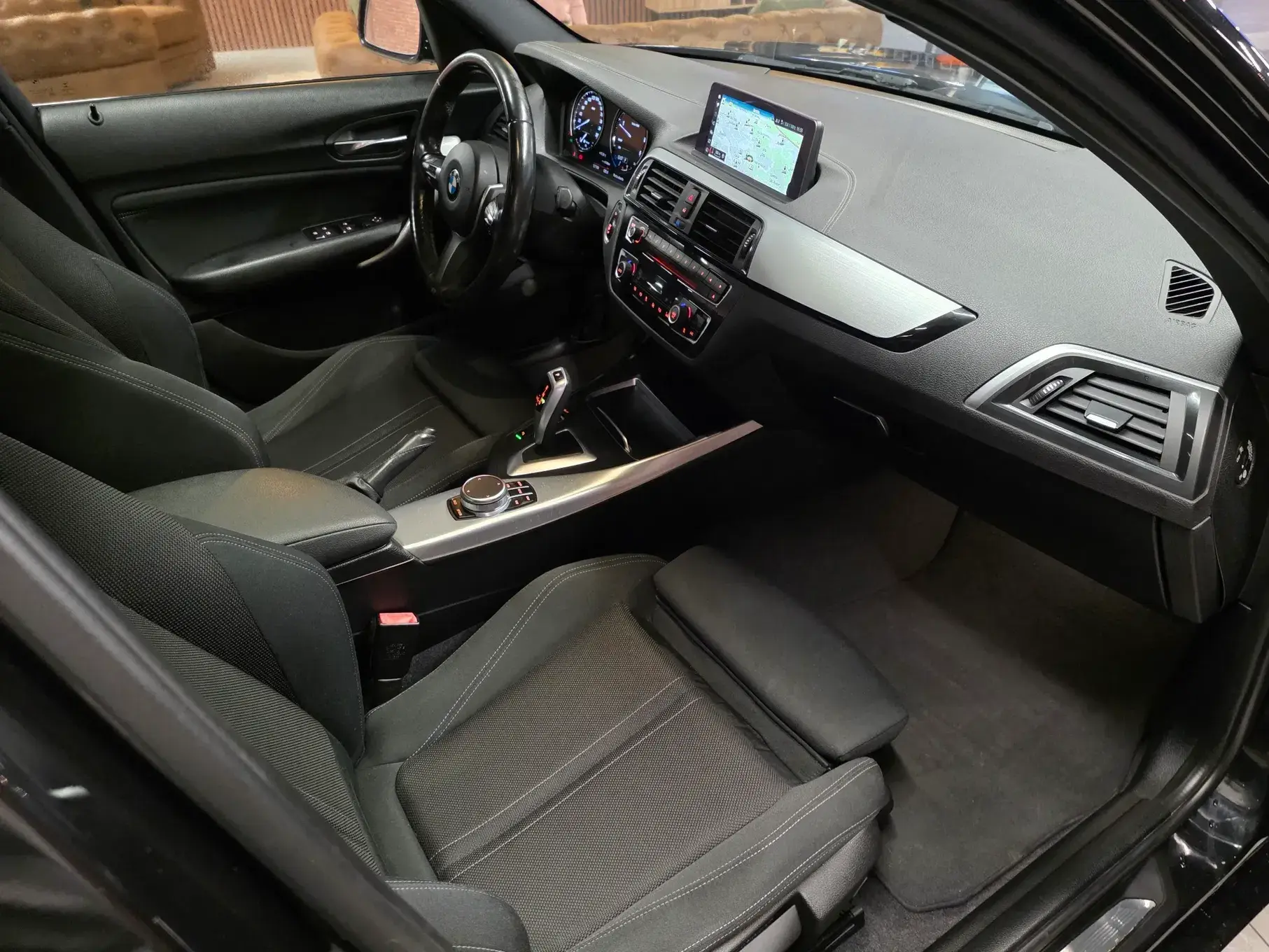 BMW 118 d Aut. Edition M Sport Shadow 22