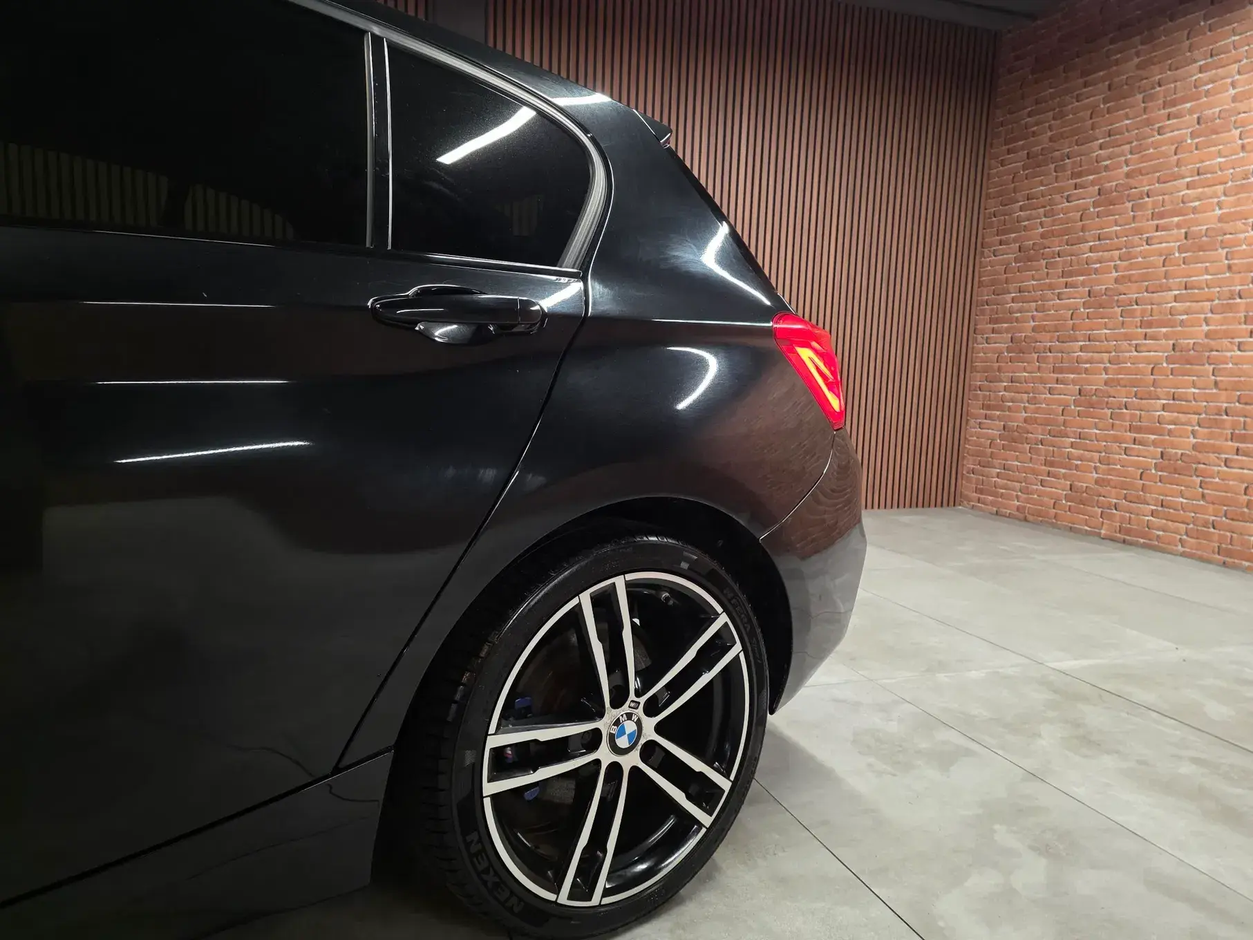 BMW 118 d Aut. Edition M Sport Shadow 27