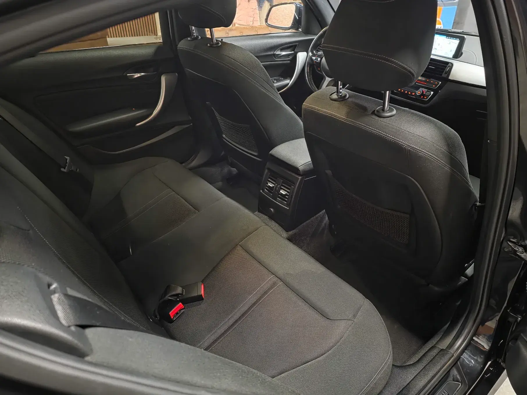 BMW 118 d Aut. Edition M Sport Shadow 31