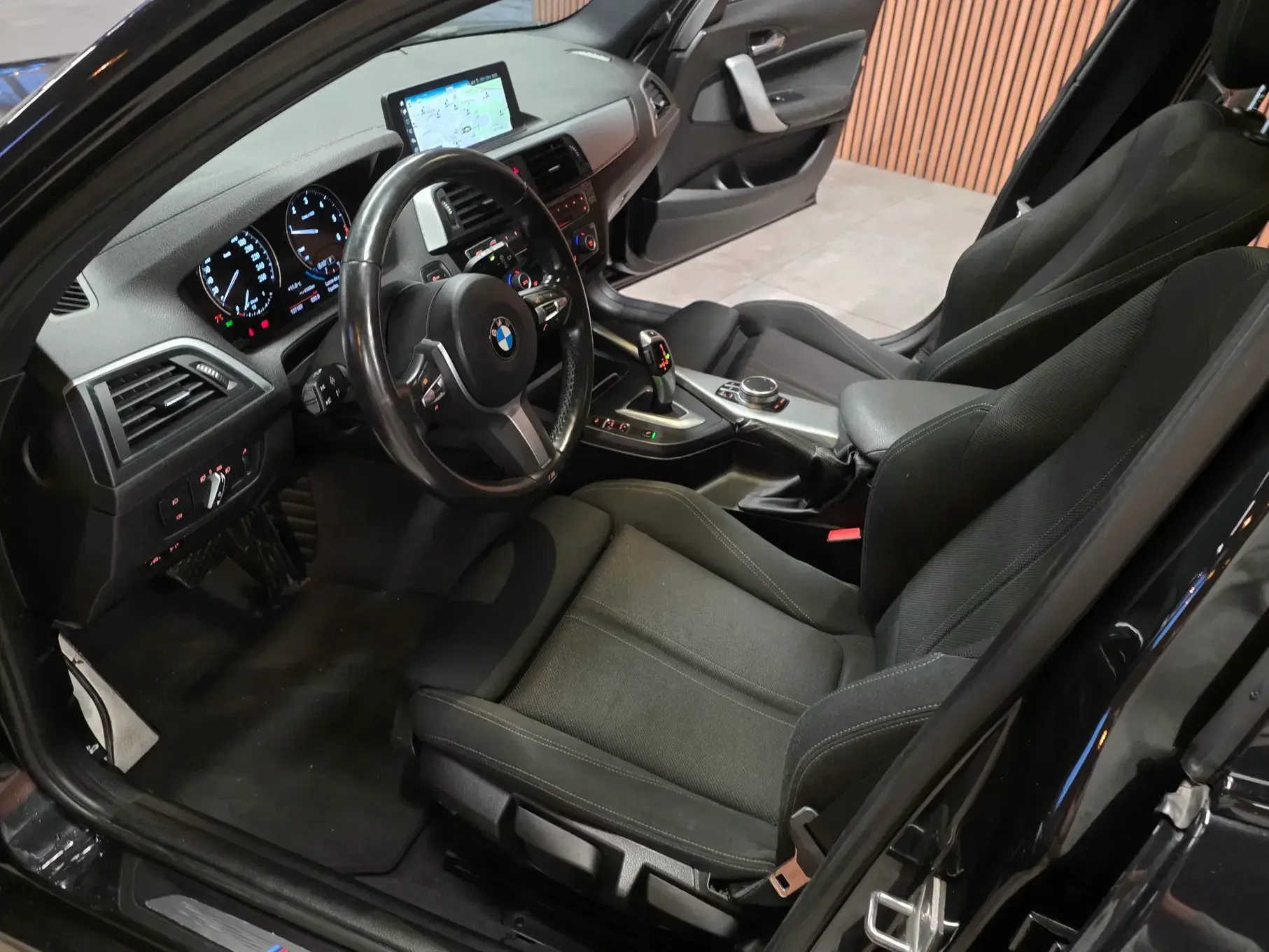 BMW 118 d Aut. Edition M Sport Shadow 34