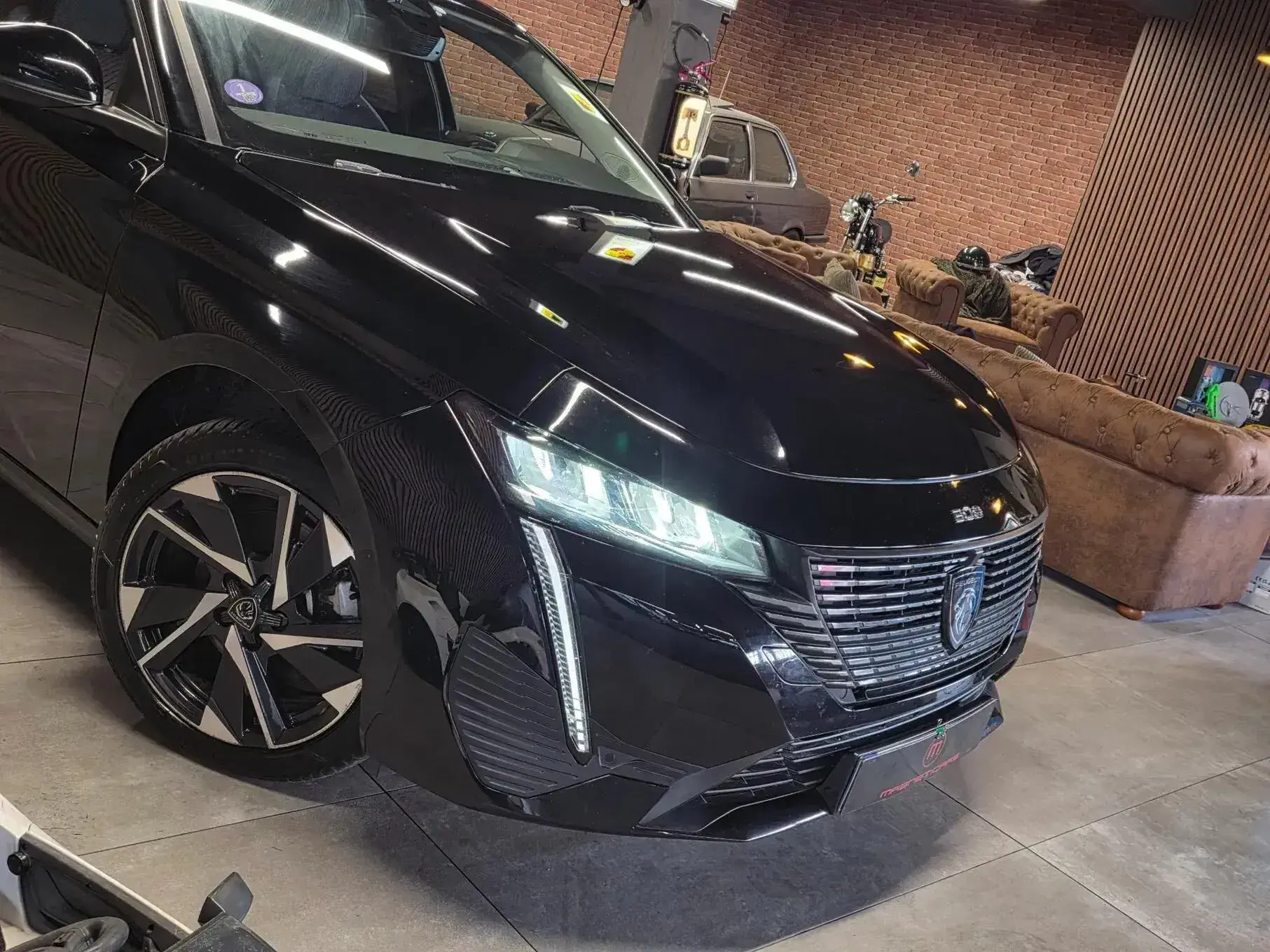 Peugeot 308 SW PureTech 130 GPF EAT8 Stop & Start Allure Pack 33