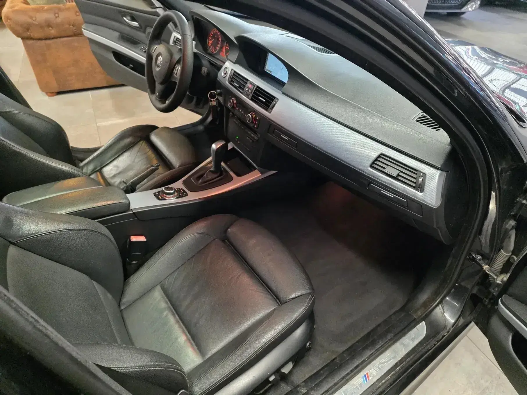 BMW 320 d Navigation Auto 25