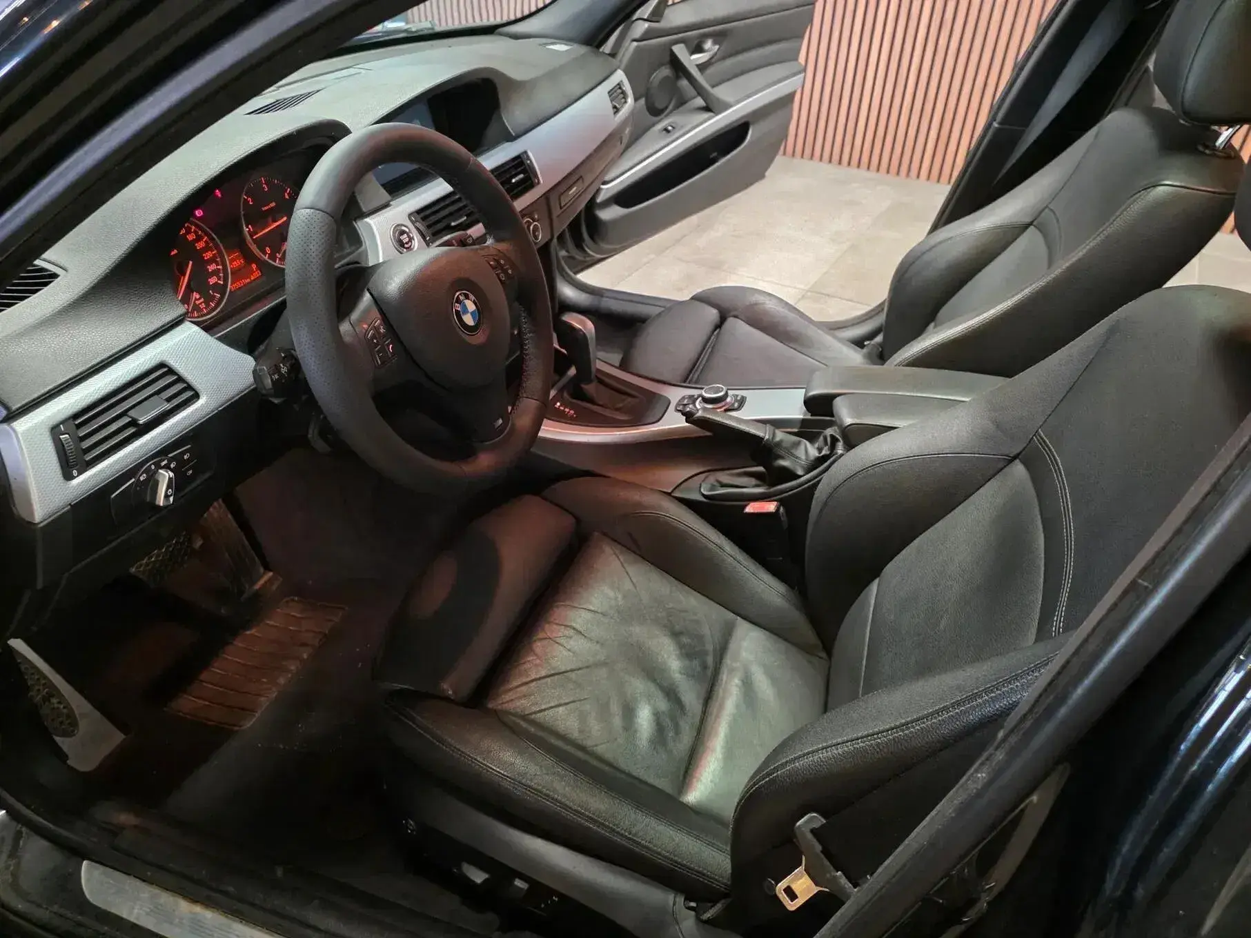 BMW 320 d Navigation Auto 31