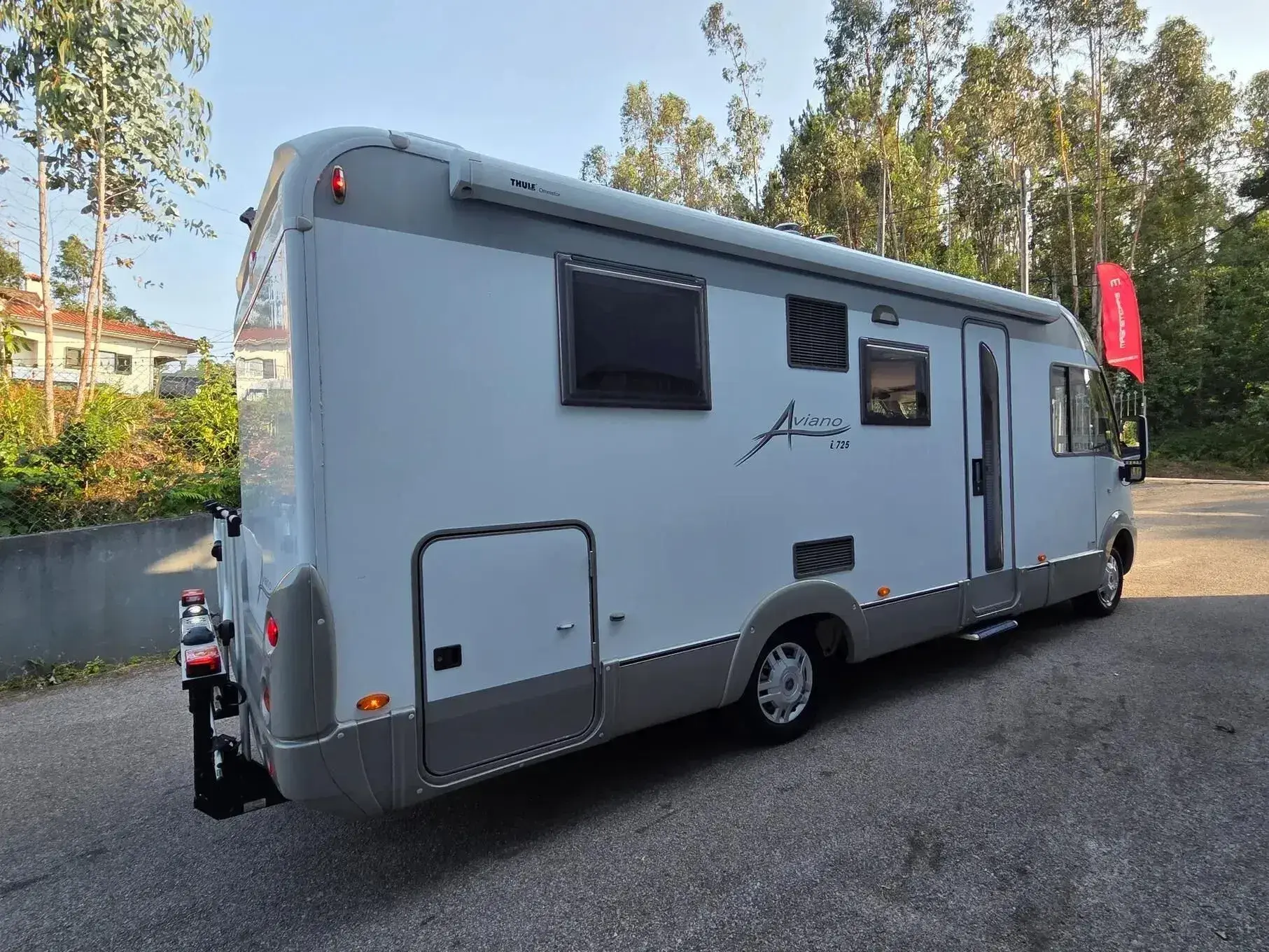 Burstner Aviano I 725 Cama Central 4