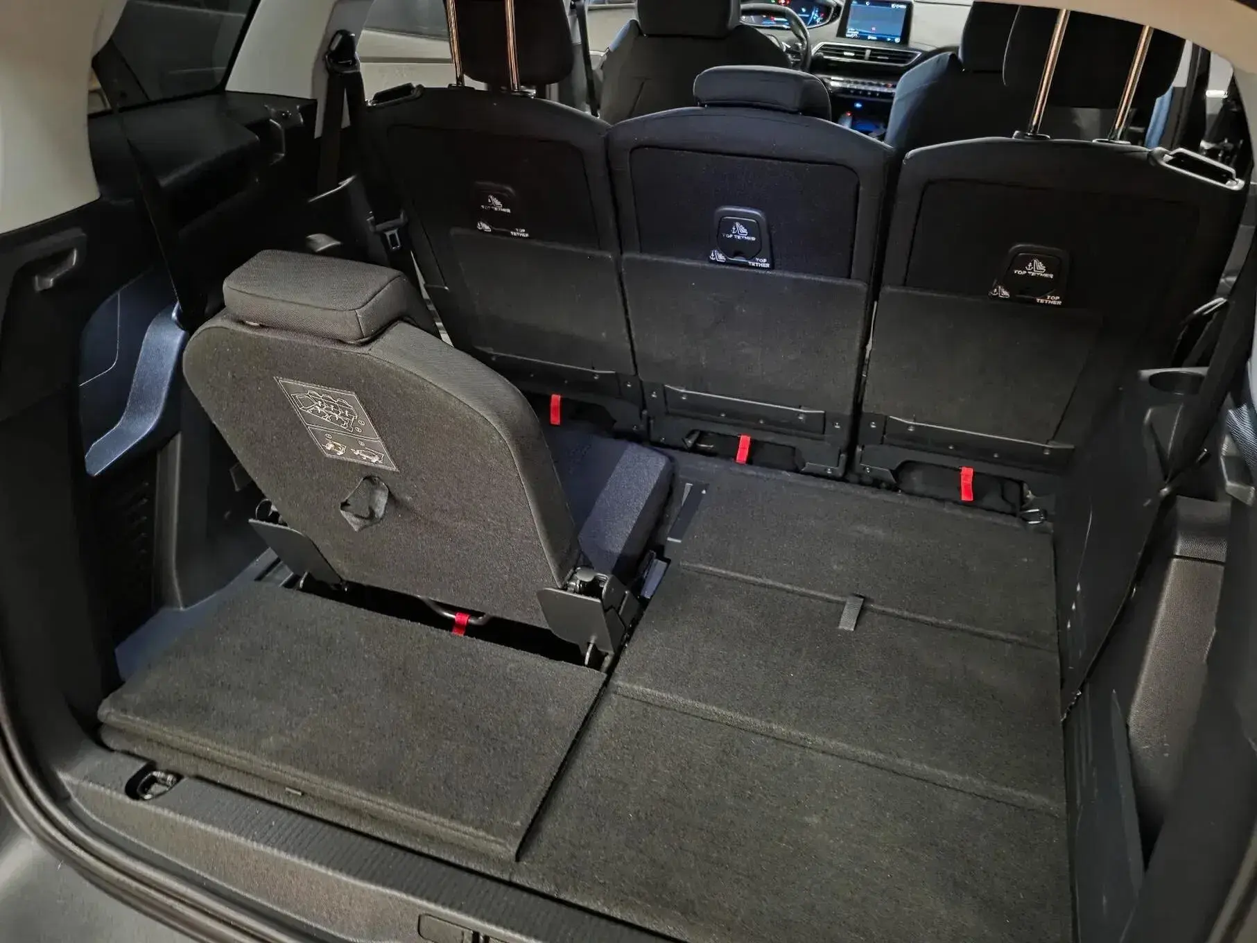 Peugeot 5008 BlueHDI 120 EAT6 Active 26