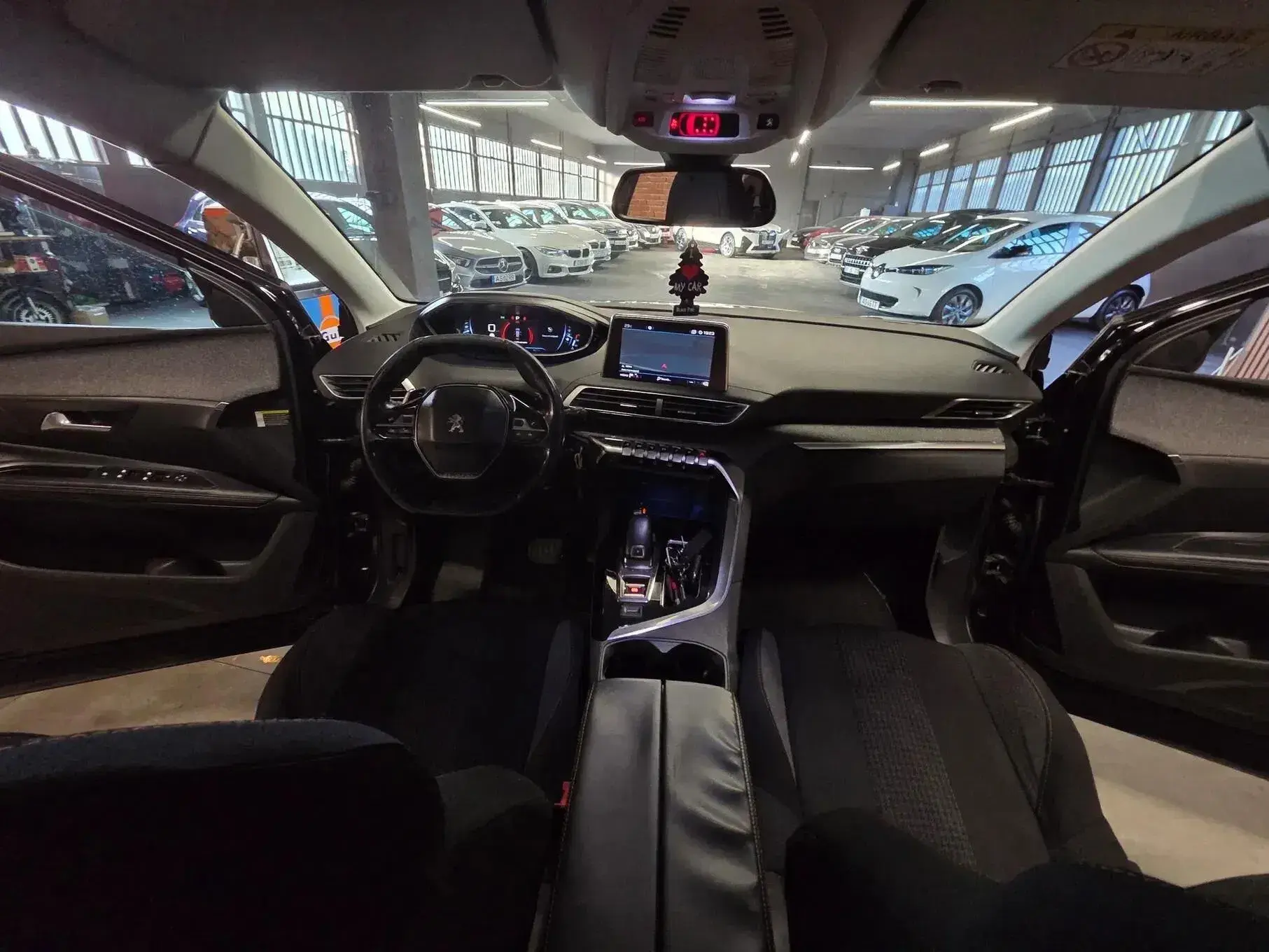 Peugeot 5008 BlueHDI 120 EAT6 Active 25